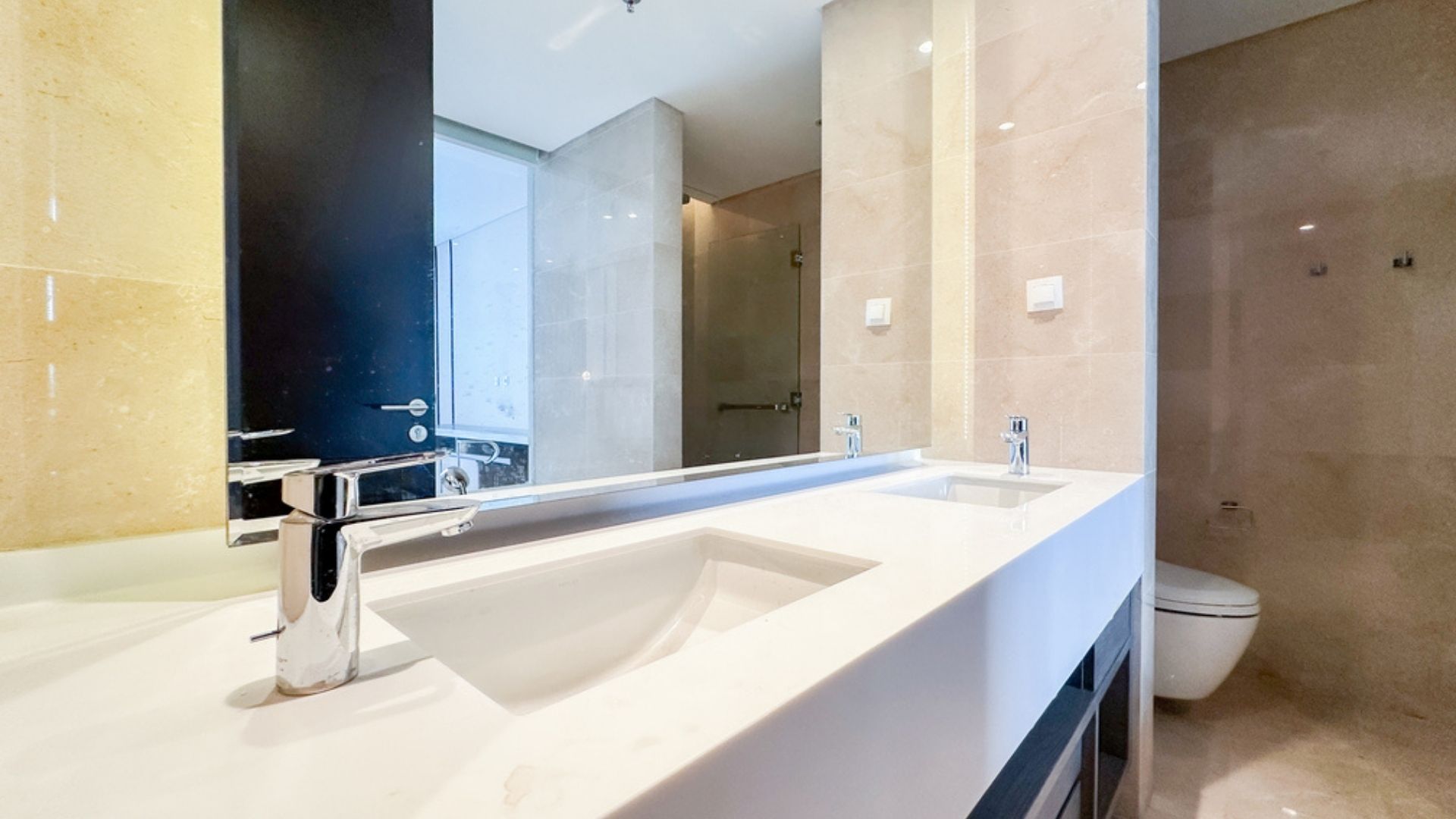 Casa Domaine-2BR-Double Sink and Toilet