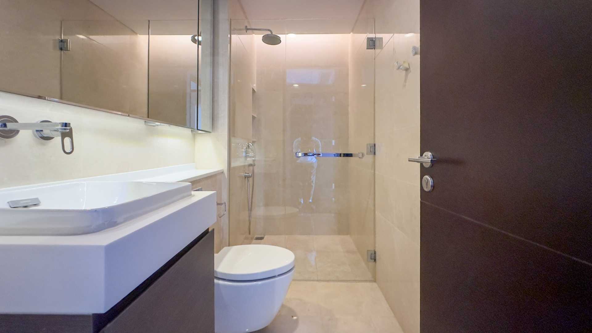 Casa Domaine-3BR-Bathroom Area