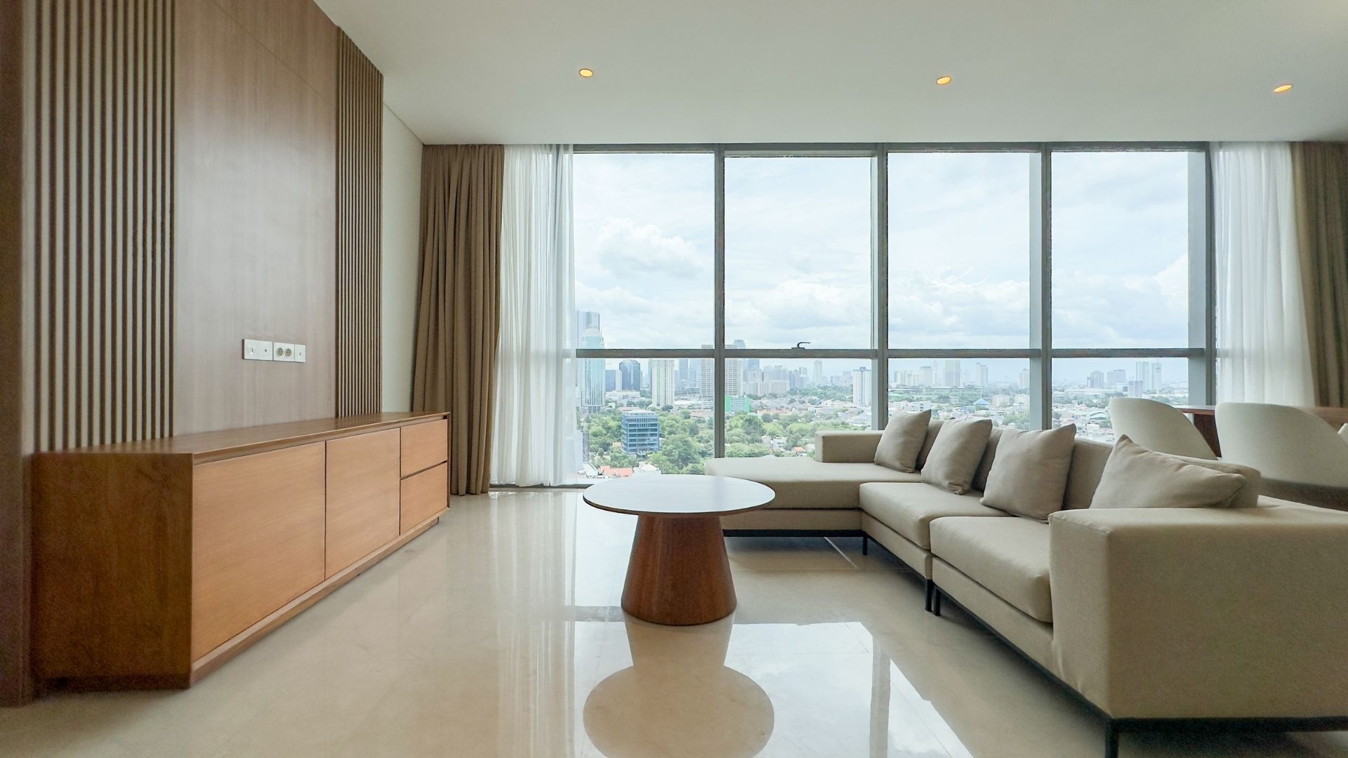 Casa Domaine-3BR-Cozy Living Room