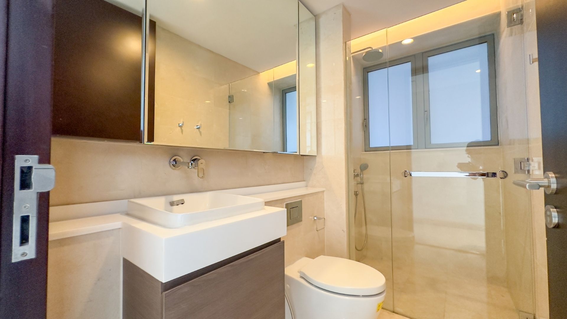 Casa Domaine-3BR-Premium Bathroom