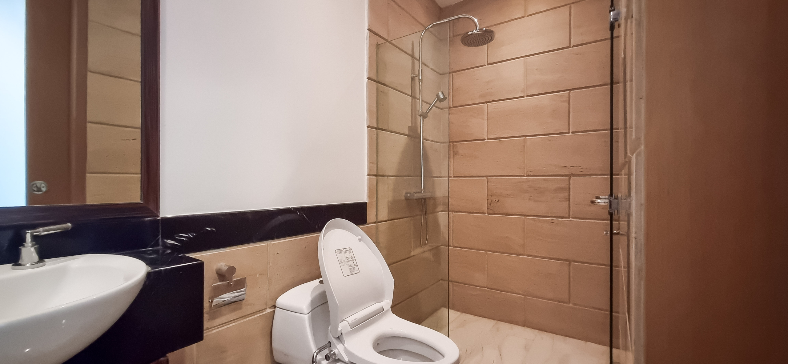 Kempinski Private Residence-2BR-Bathroom