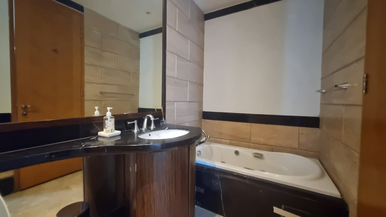 Kempinski Private Residence-2BR-Bathtub interior