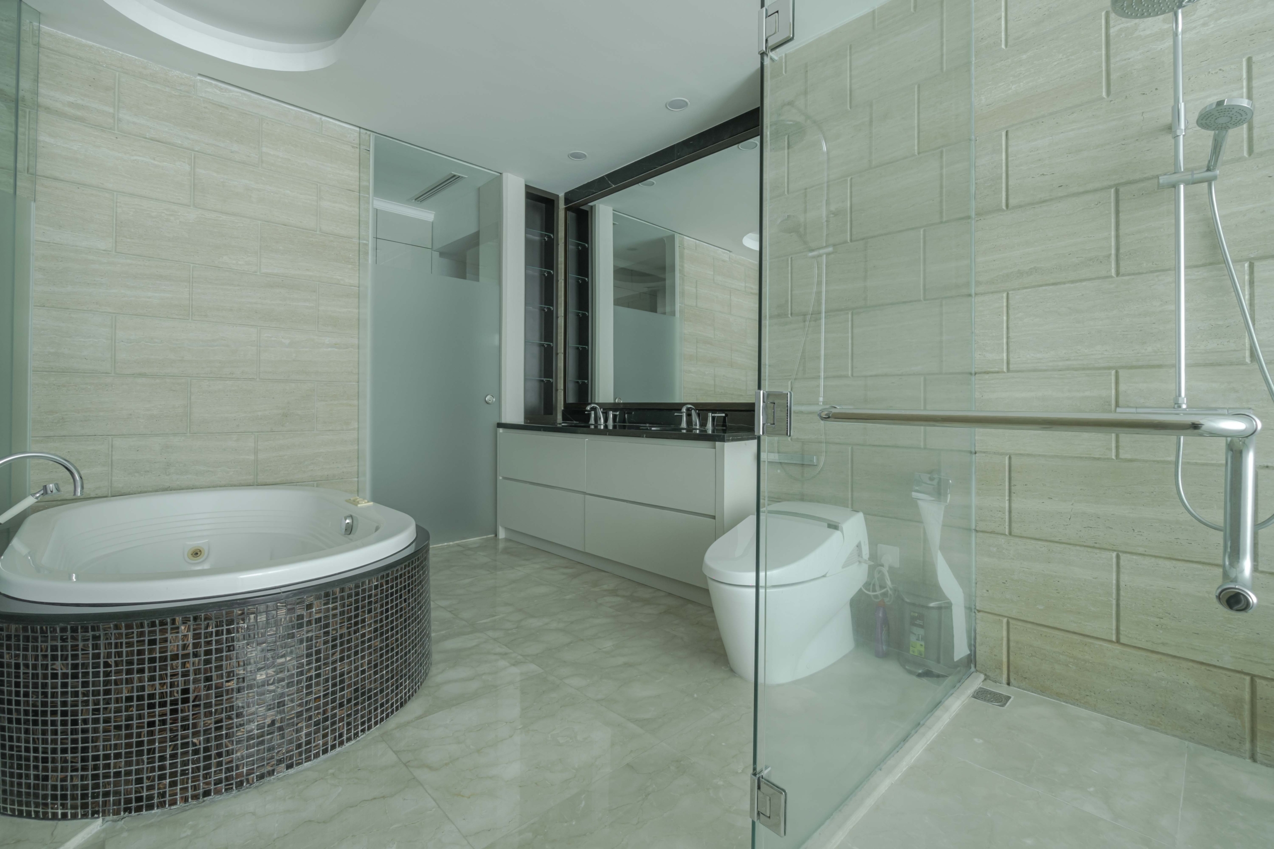 Kempinski Private Residence-3BR-Bathtub