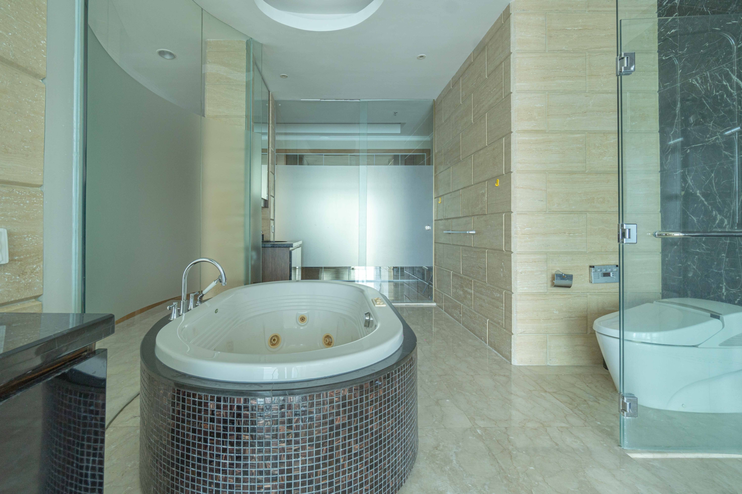 Kempinski Private Residence-4BR-Bathtub
