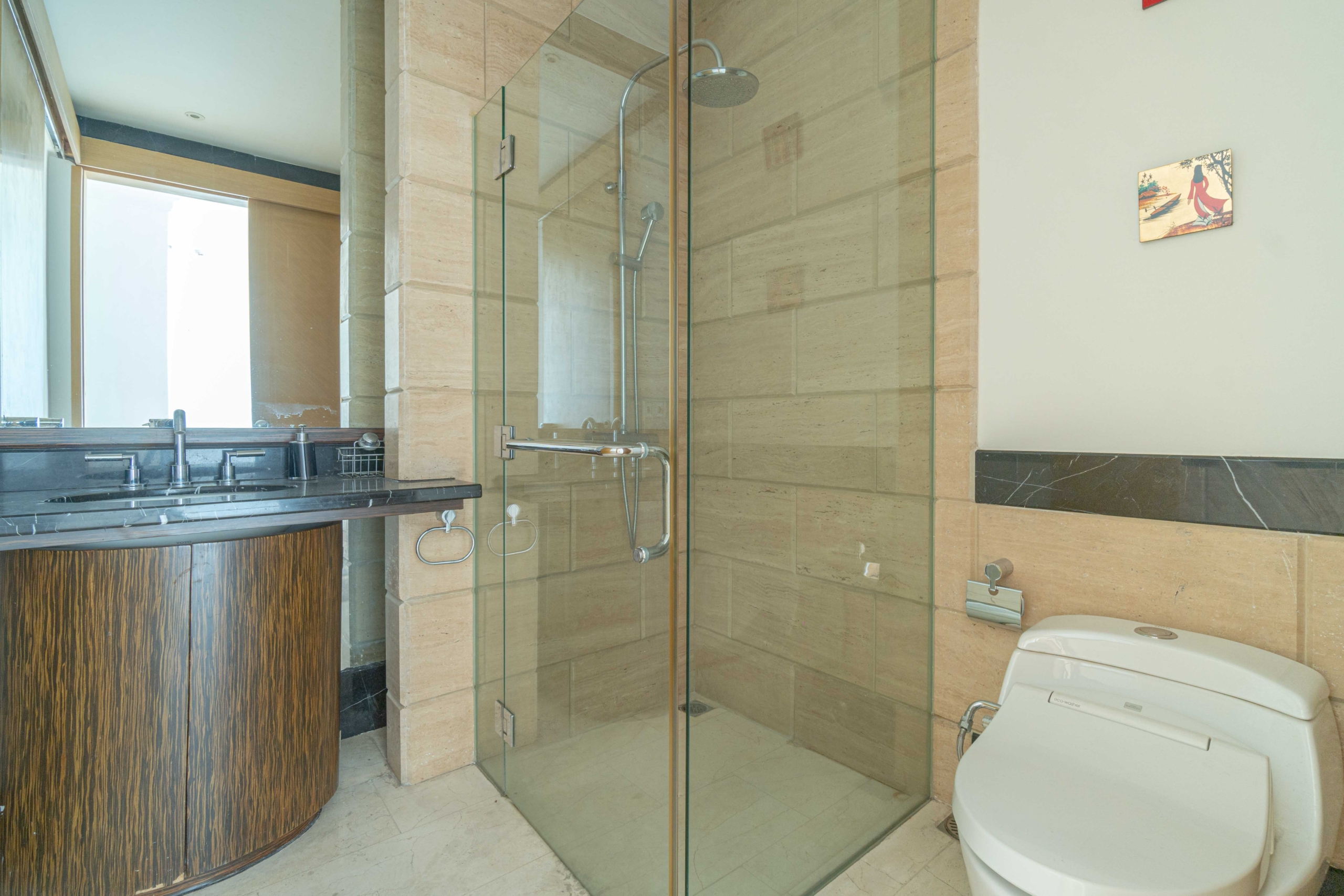 Kempinski Private Residence-4BR-Bathtub shower