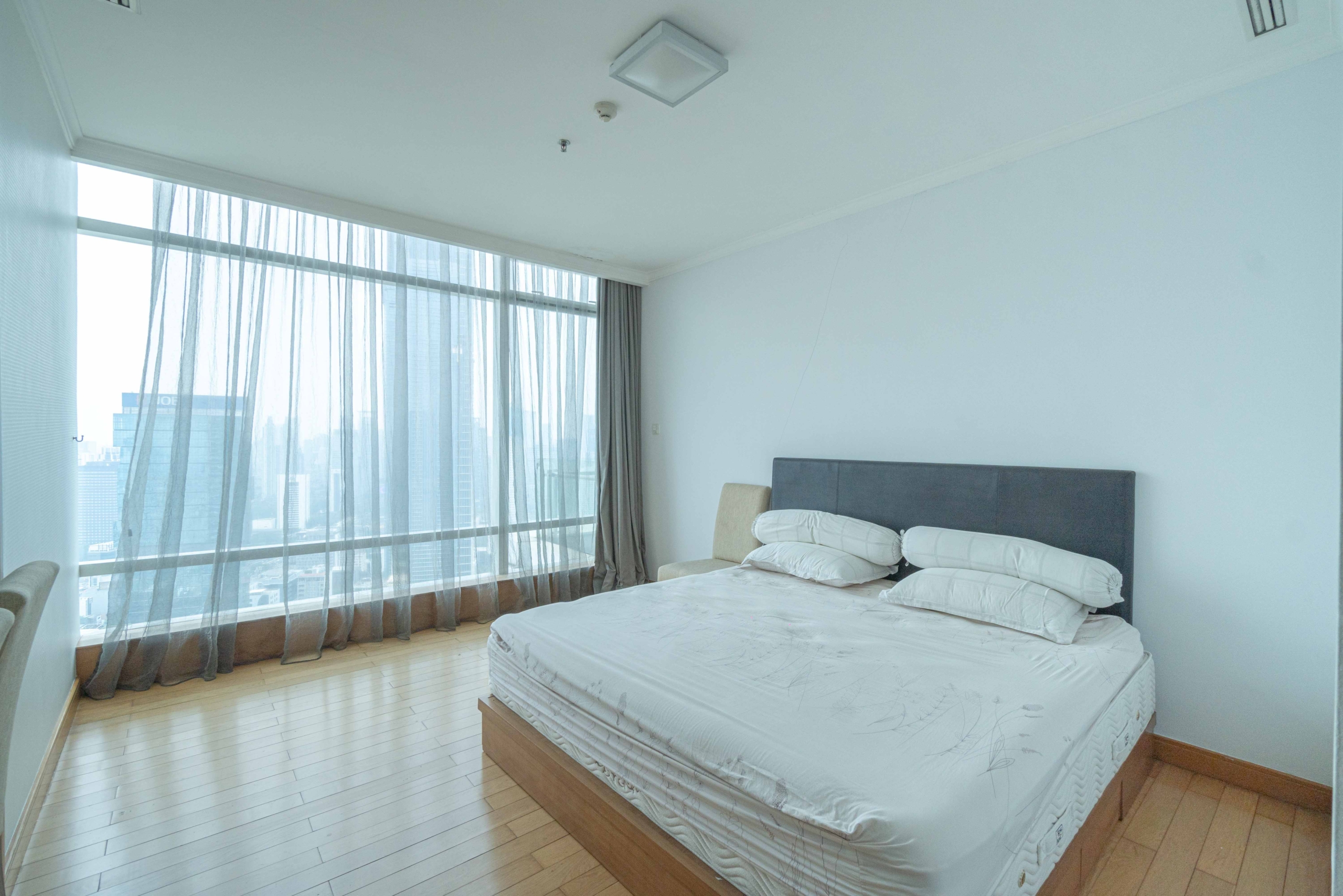 Kempinski Private Residence-4BR-Bedroom window