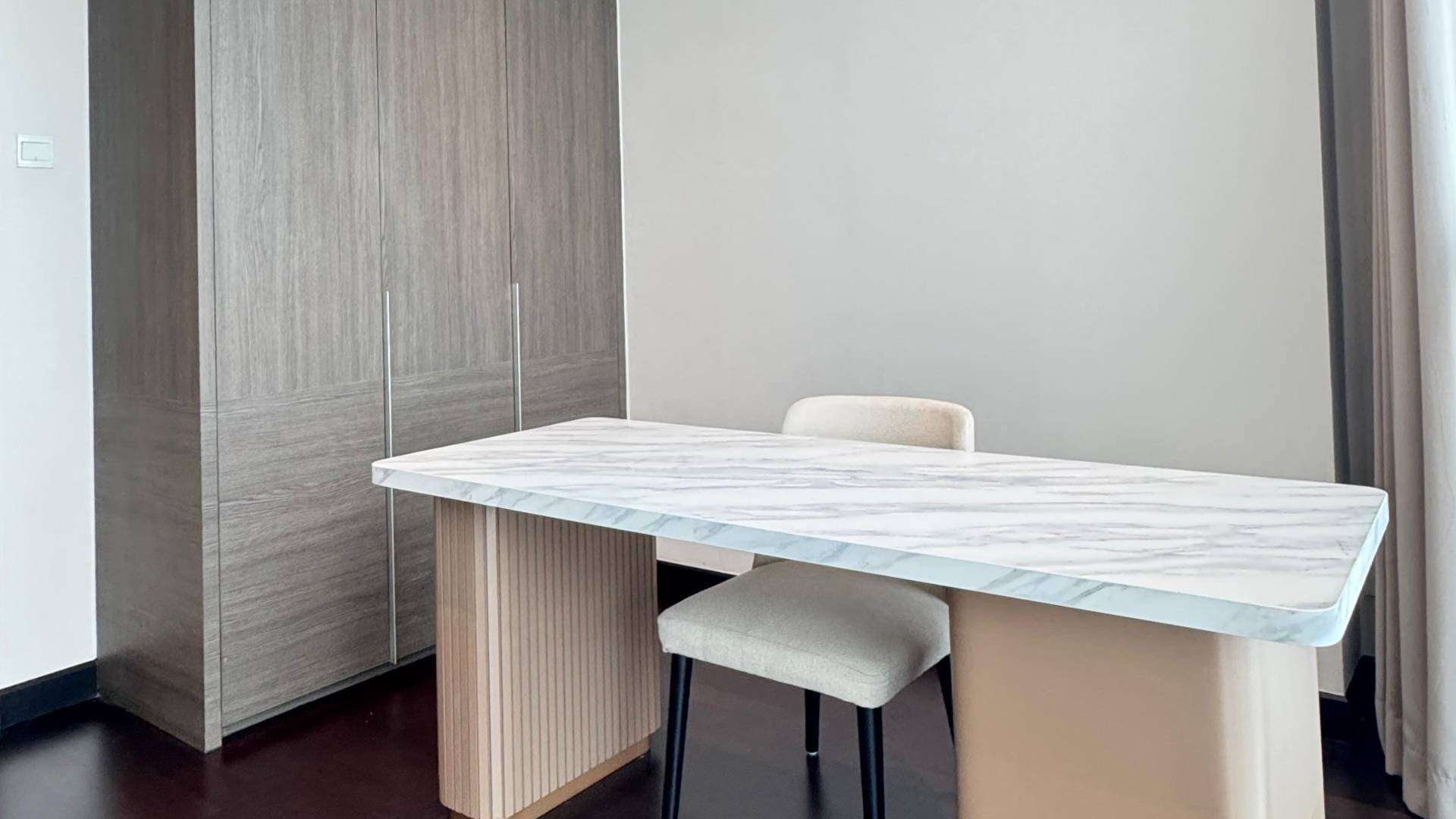 TOWERPRIVE-4BR-ROOM OFFICE