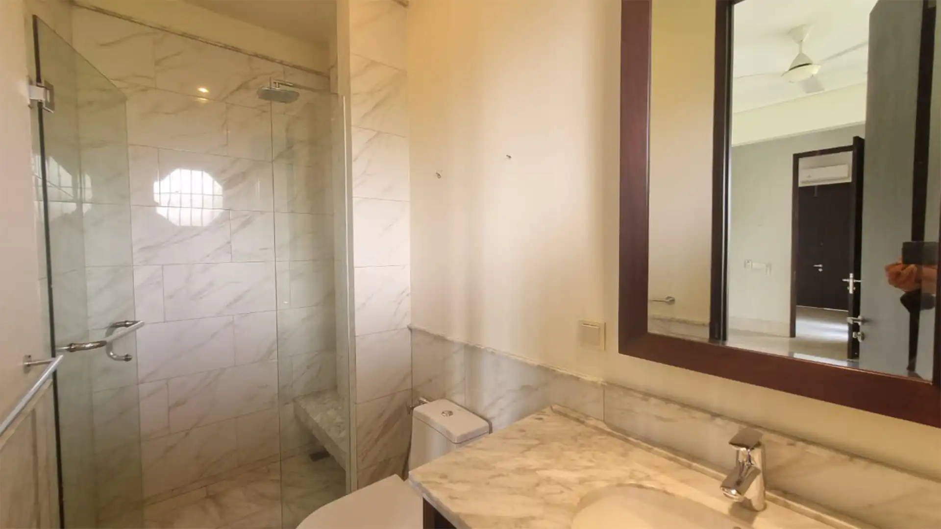 Atmaya Residence-5BR-Bathroom 3