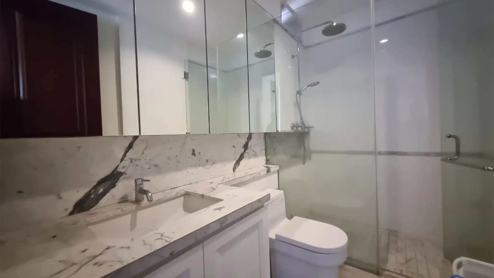 Atmaya Residence-5BR-Bathroom 3