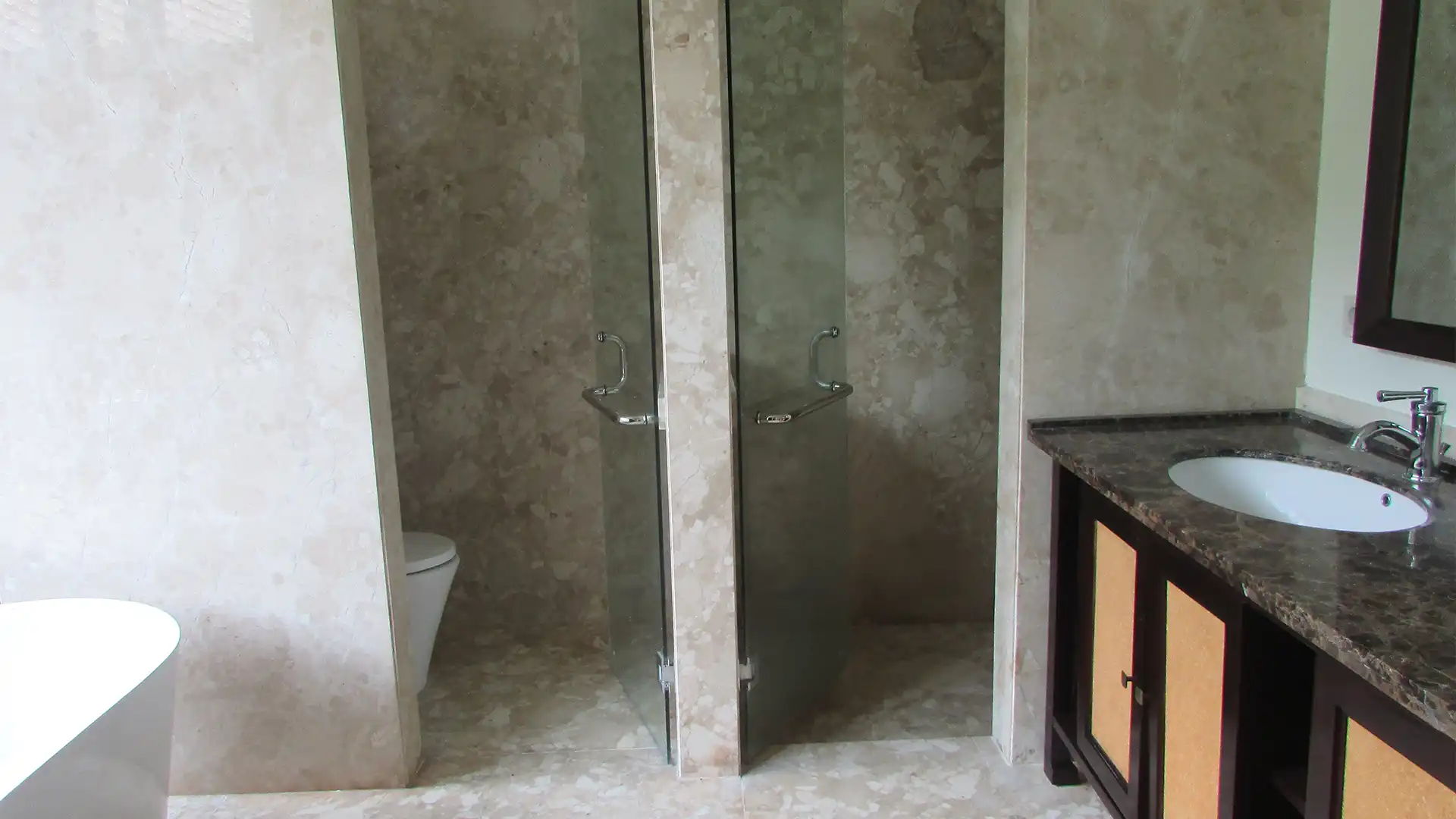 Atmaya Residence-5BR-Bathroom 4