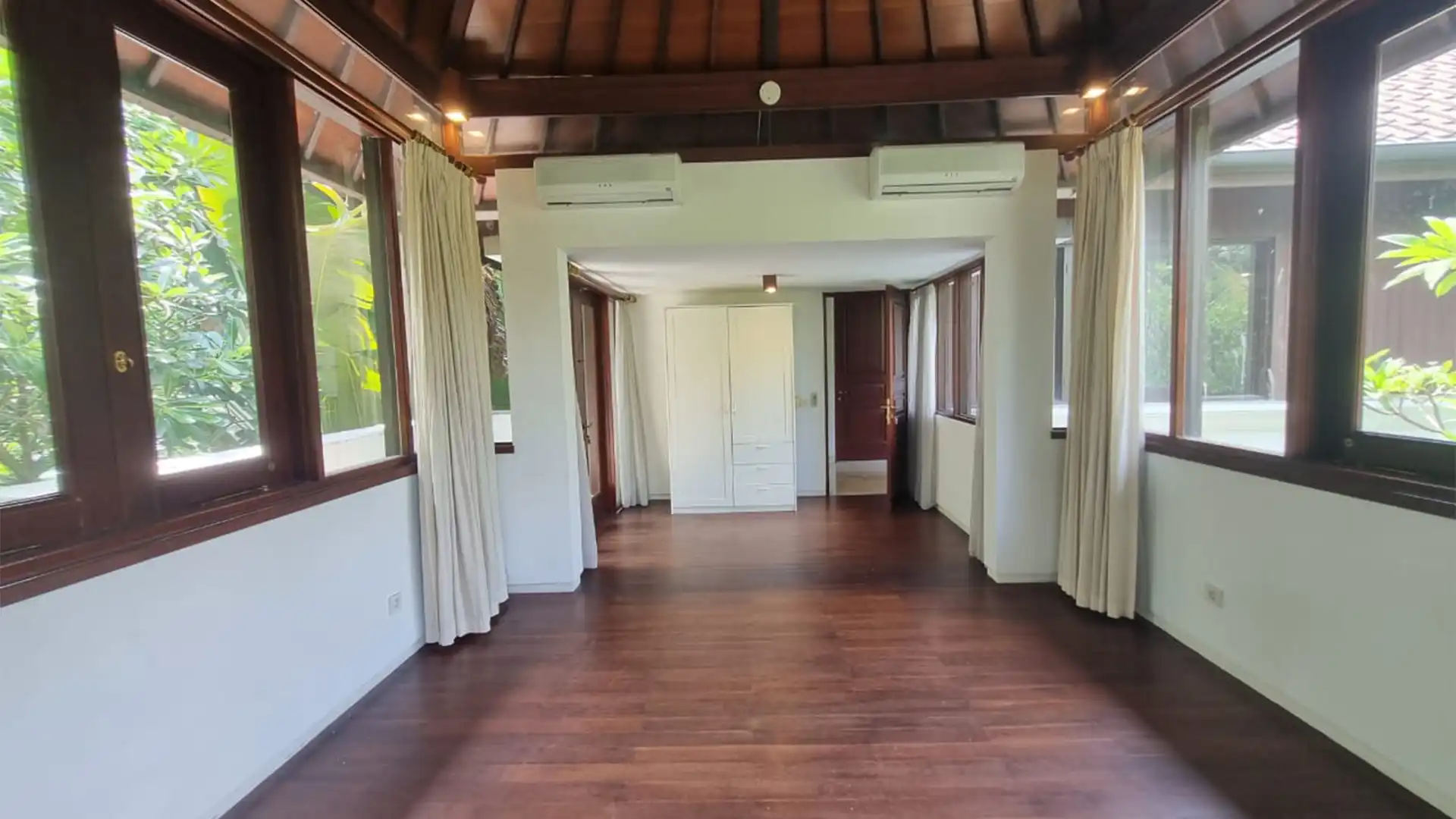 Atmaya Residence-5BR-Bedroom 2