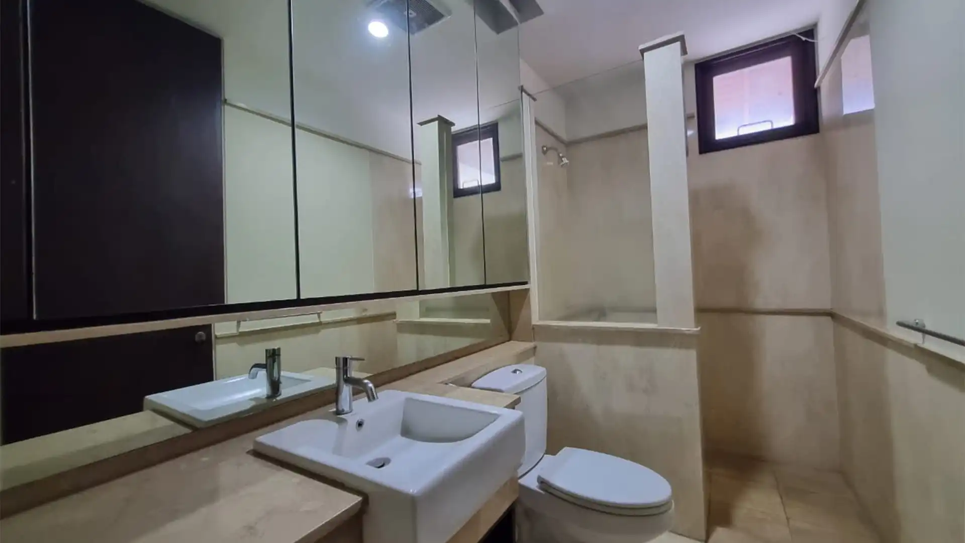 Atmaya residence Antasari-4BR-Bathroom