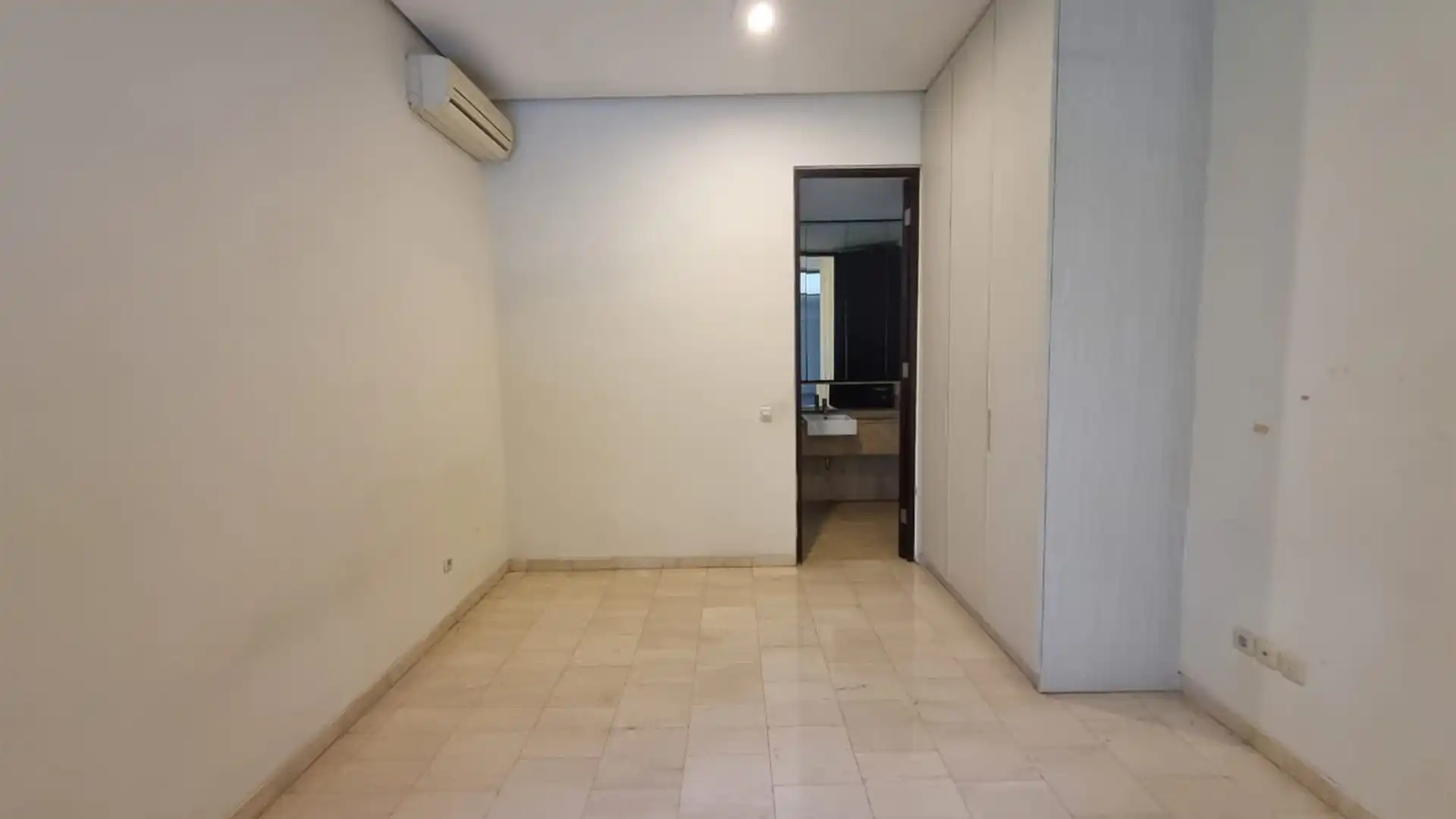 Atmaya residence Antasari-4BR-Bedroom 5