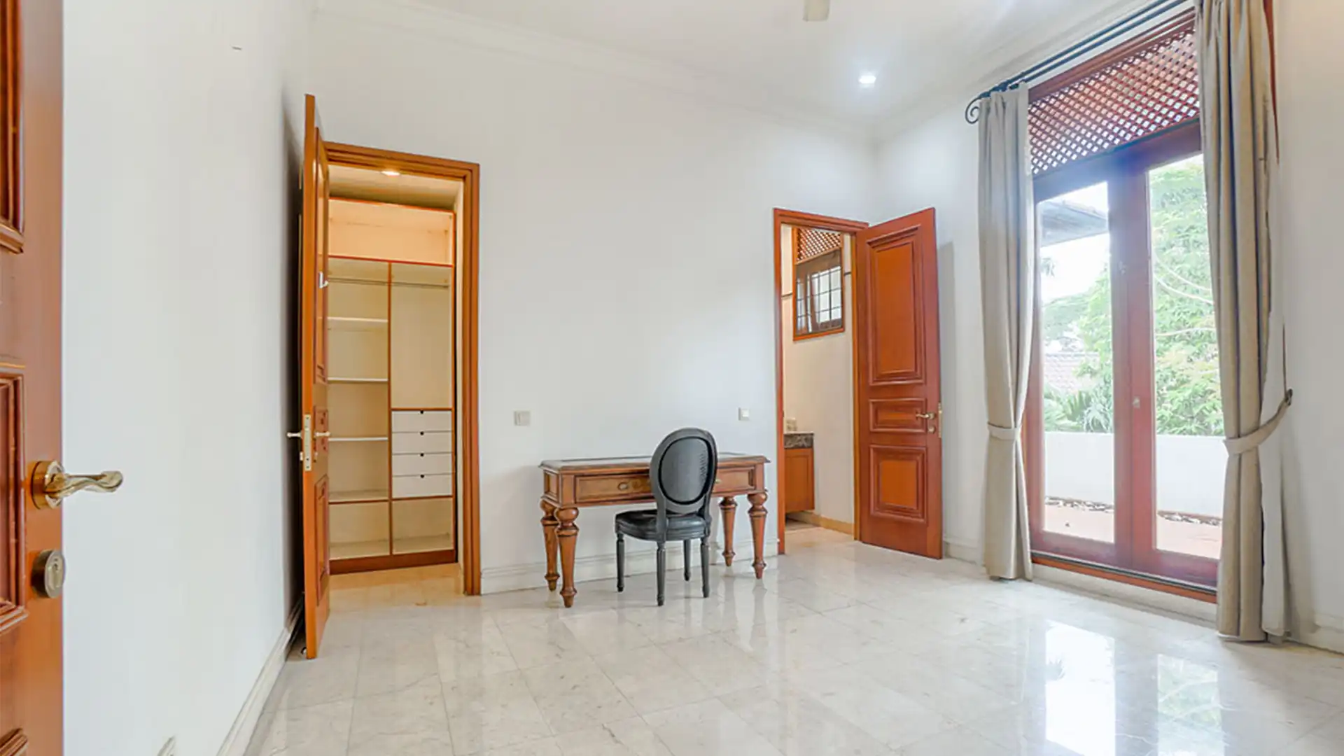 Atmaya residence Antasari-5BR-Study Room