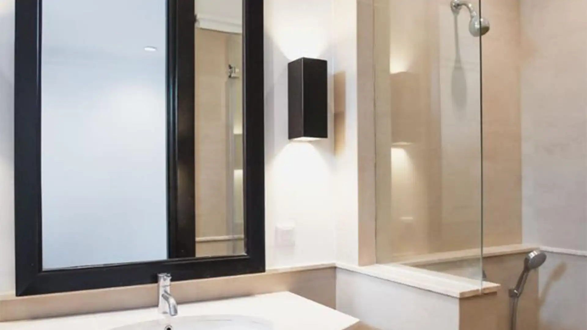 Atmaya residence Antasari-5BR- bathroom