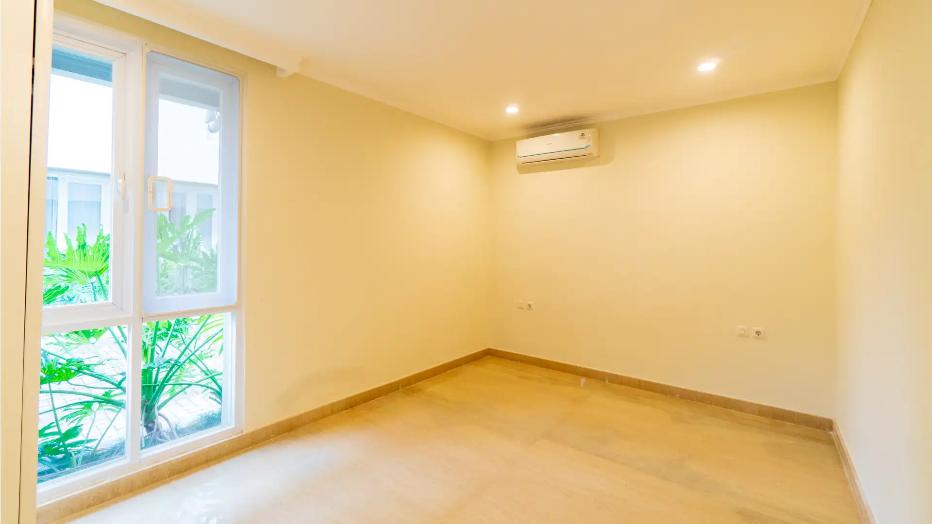 EP – B18 UNIT- FIRST BEDROOM EP - B18 UNIT- FIRST BEDROOM