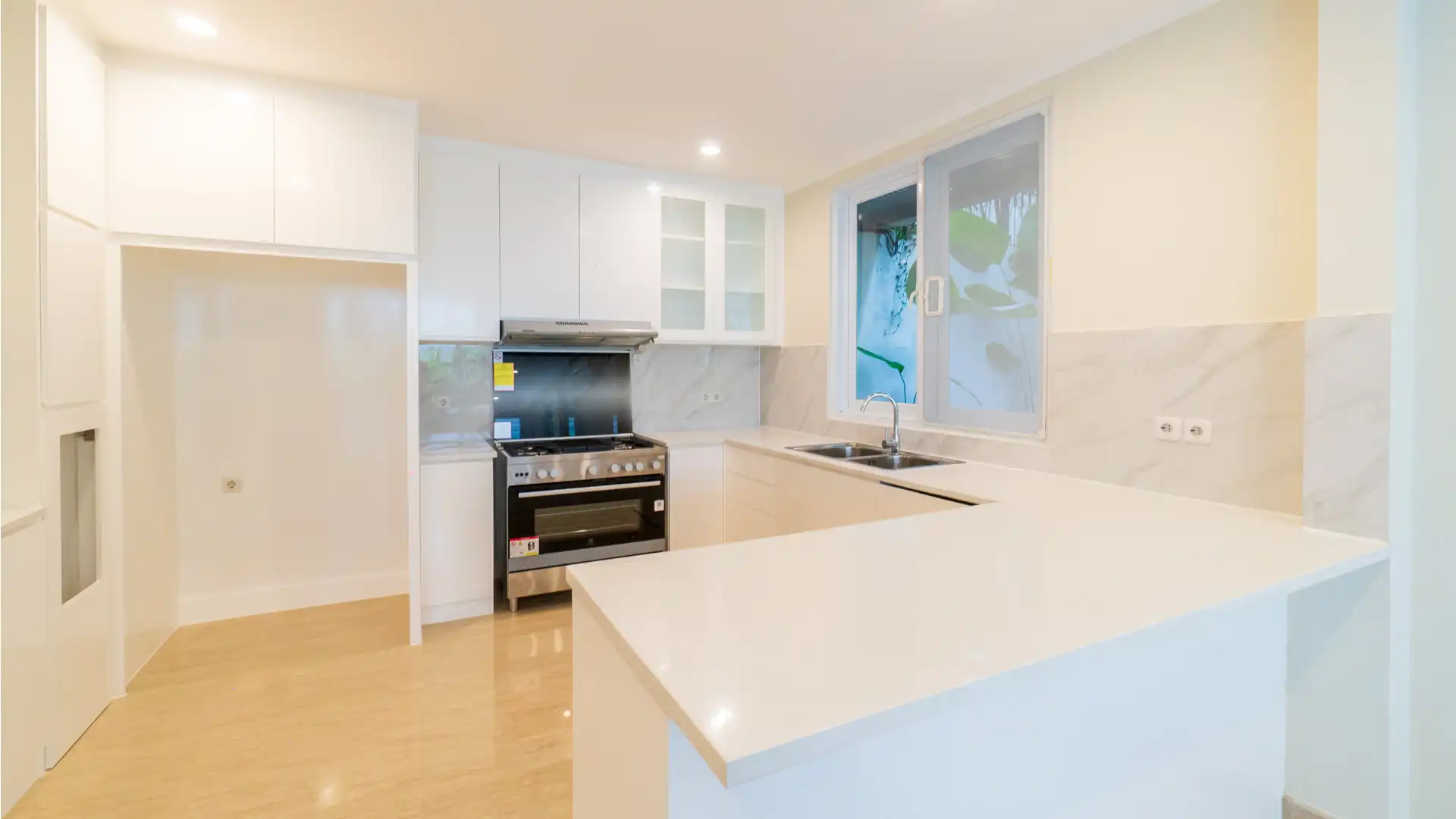 EP – B18 UNIT- KITCHEN 1 EP - B18 UNIT- KITCHEN 1