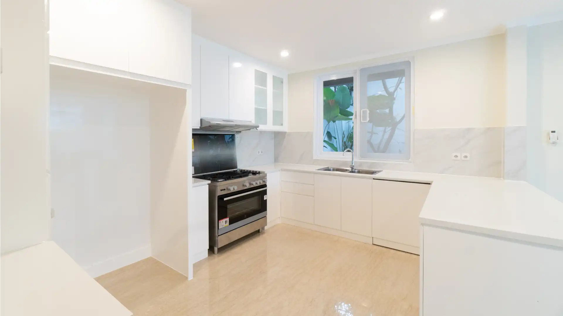 EP – B18 UNIT- KITCHEN 3 EP - B18 UNIT- KITCHEN 3