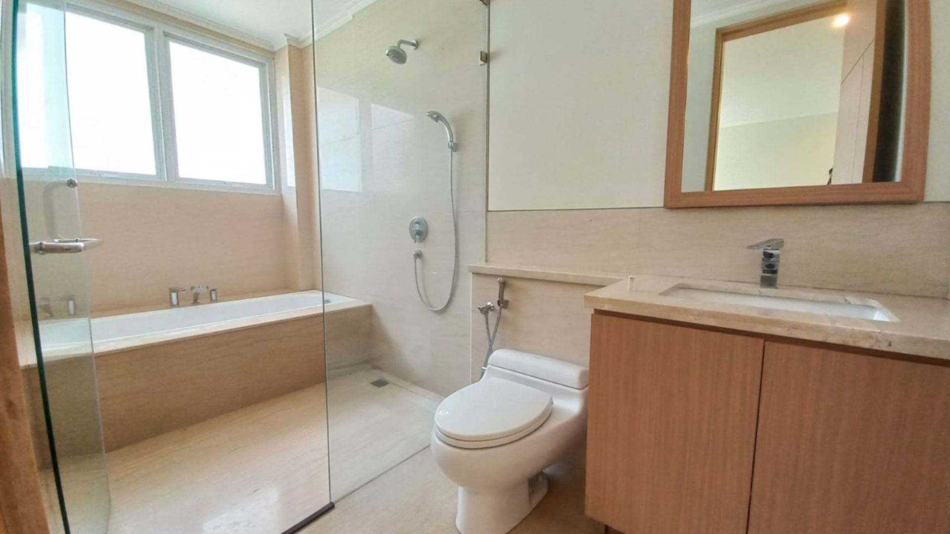Executive Paradise-3BR- Bathroom