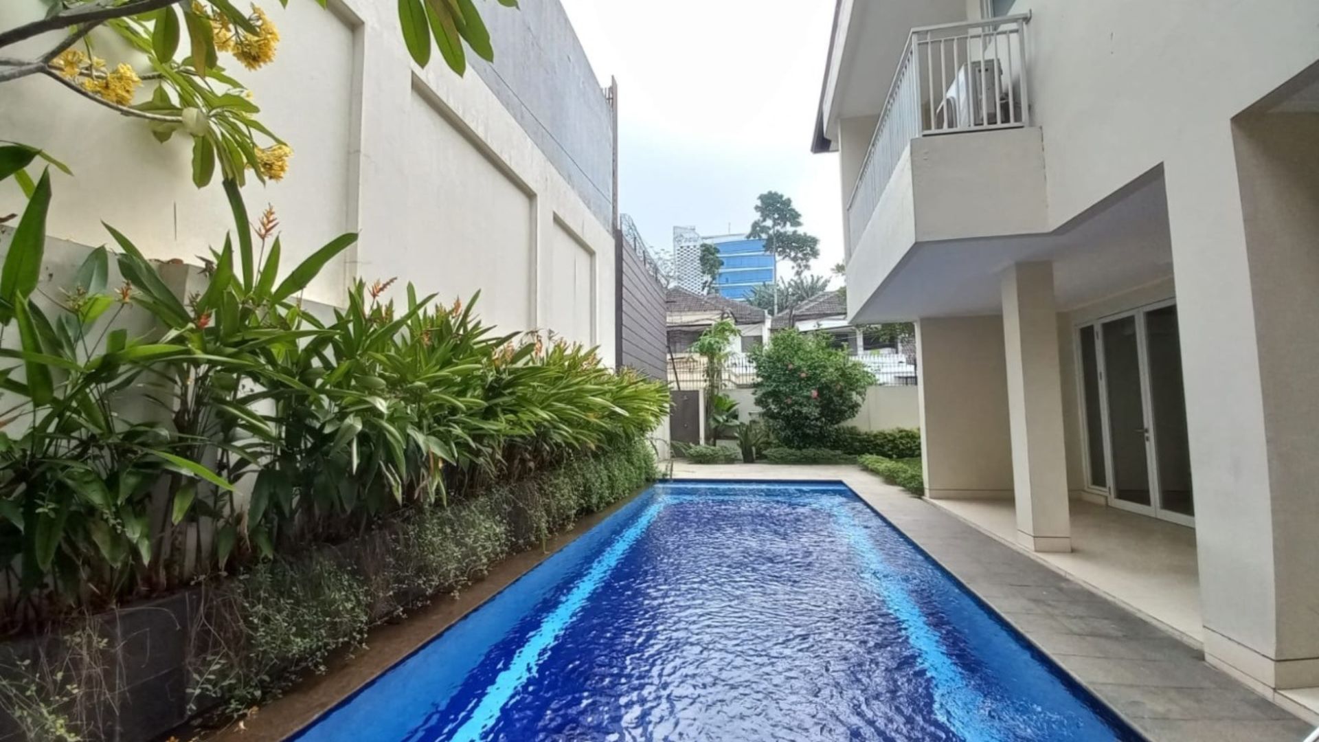 Executive Paradise-3BR- Swimming Pool (2)
