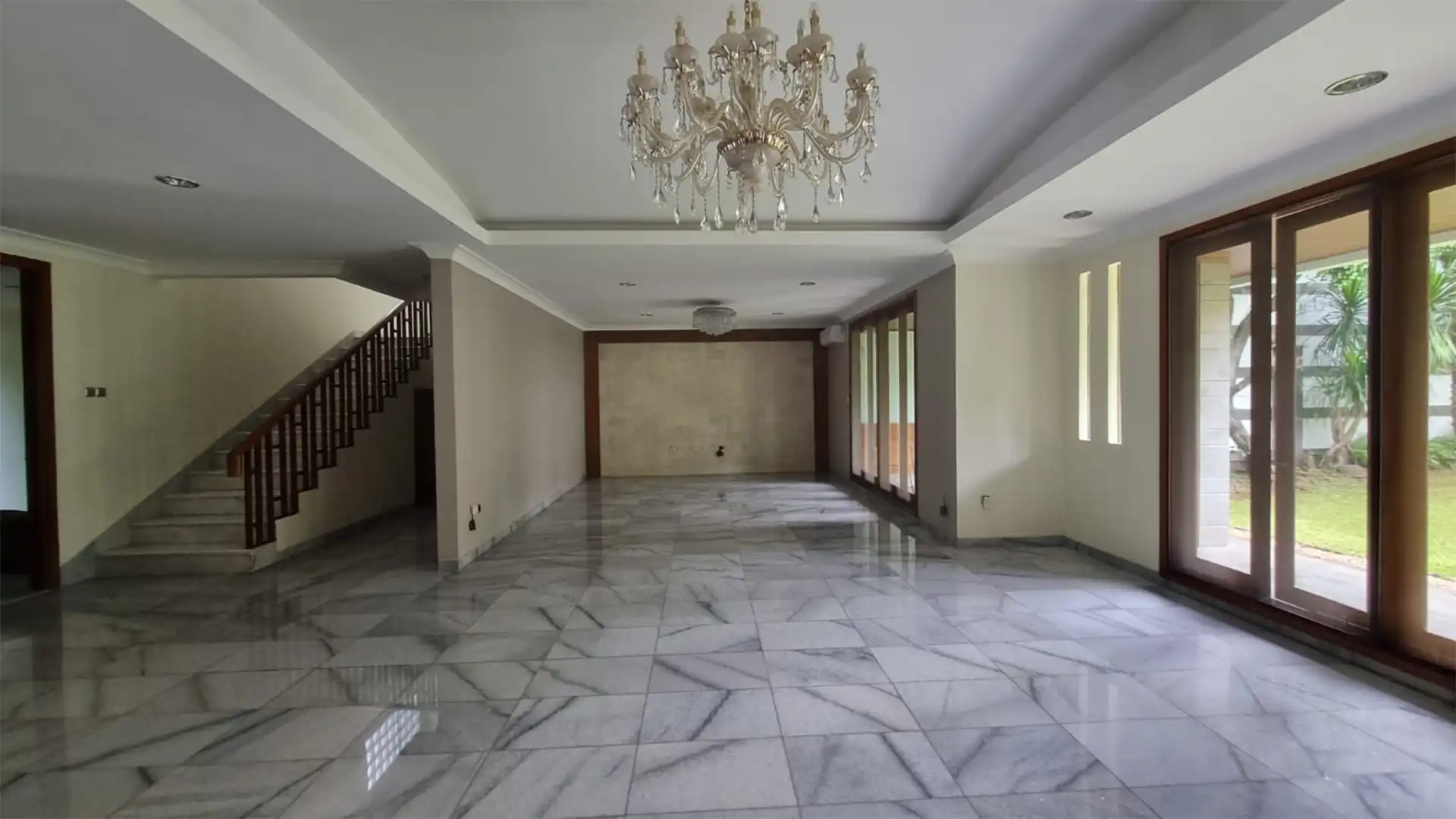 Executive Paradise-4BR-.Living Room 1 Executive Paradise-4BR-.Living Room 1