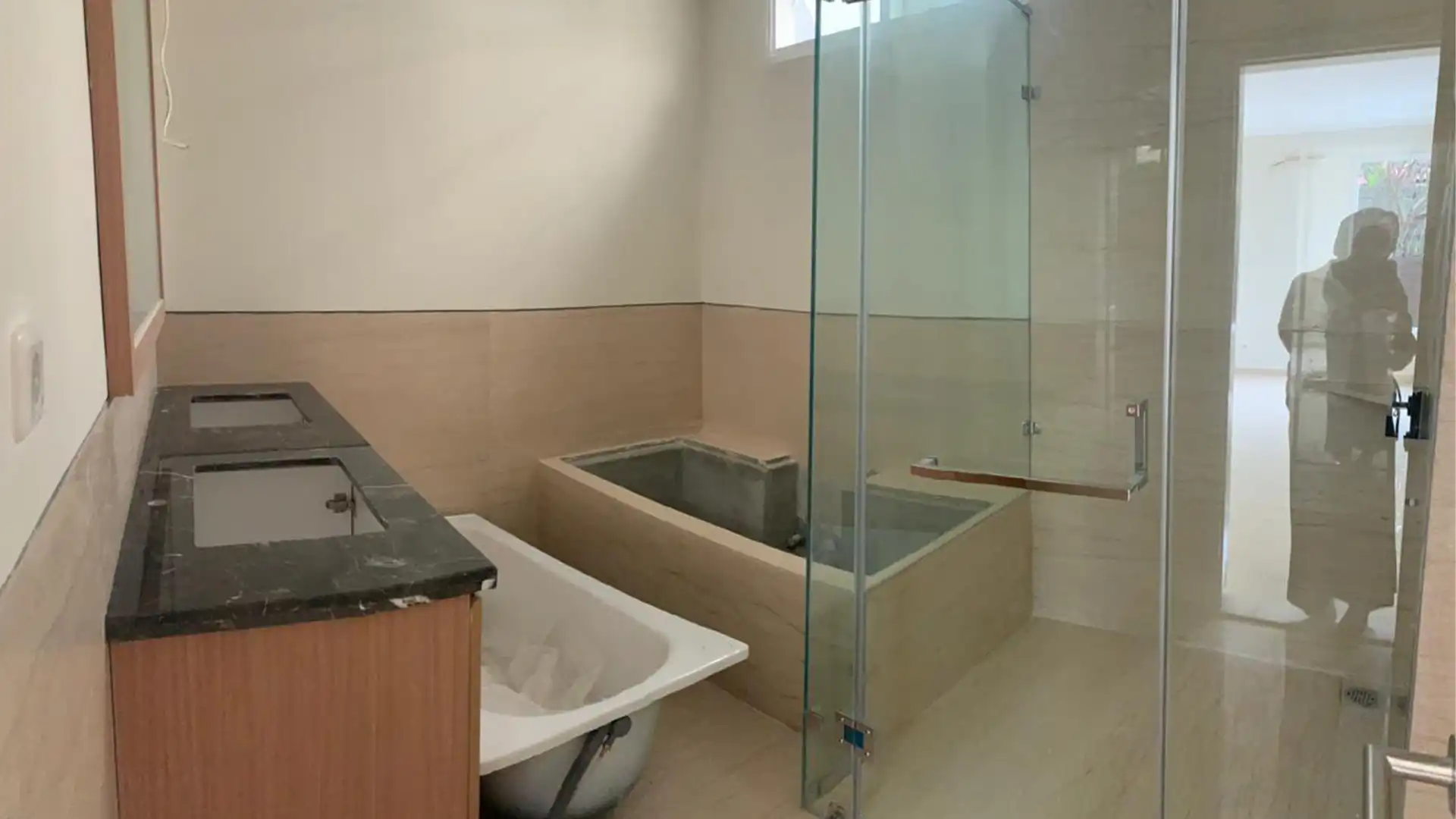 Executive Paradise-4BR-Bathroom Executive Paradise-4BR-Bathroom