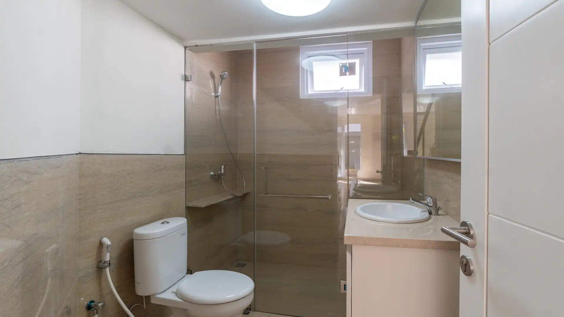 Executive Paradise-4BR-Bathroom 2 Executive Paradise-4BR-Bathroom 2