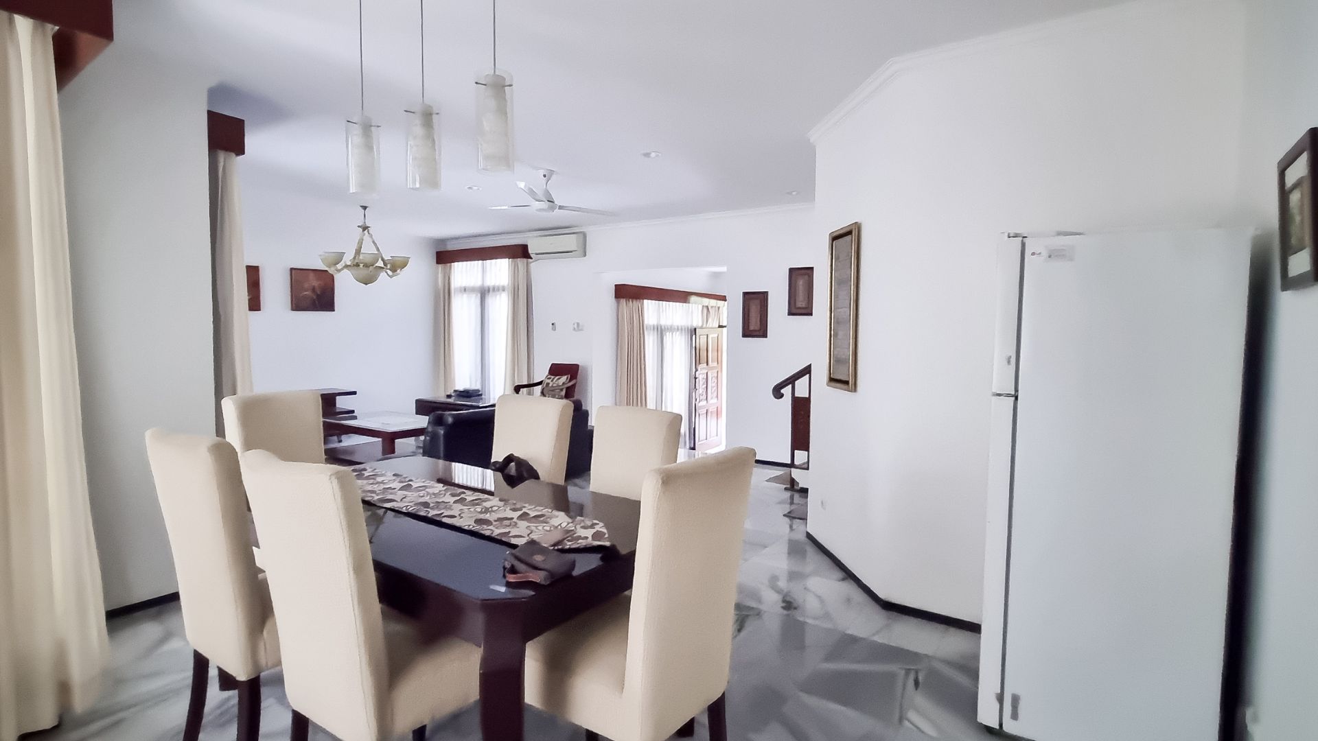 Executive Paradise-4BR-Dining Room