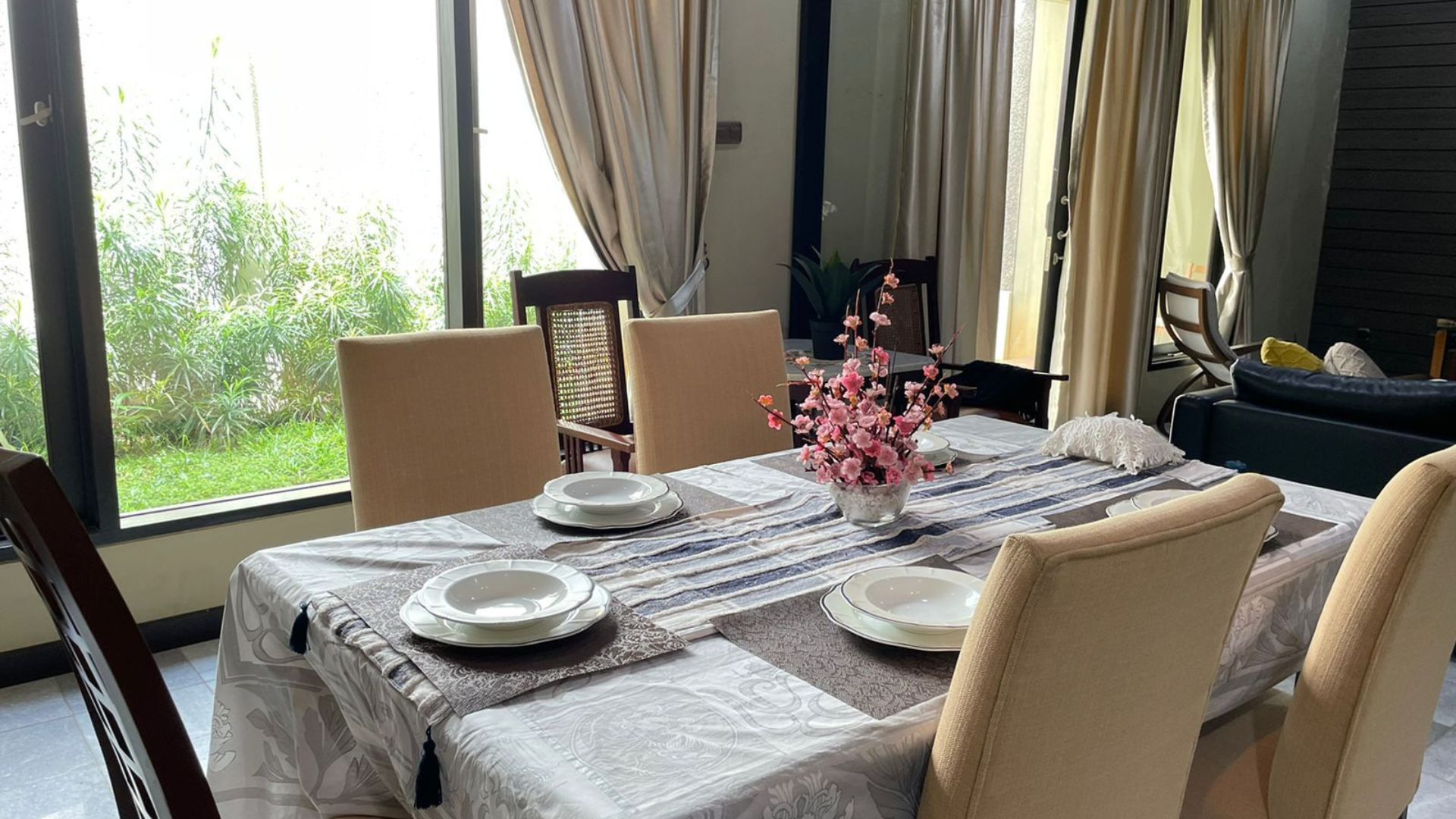 Executive Paradise-4BR- Dining Room