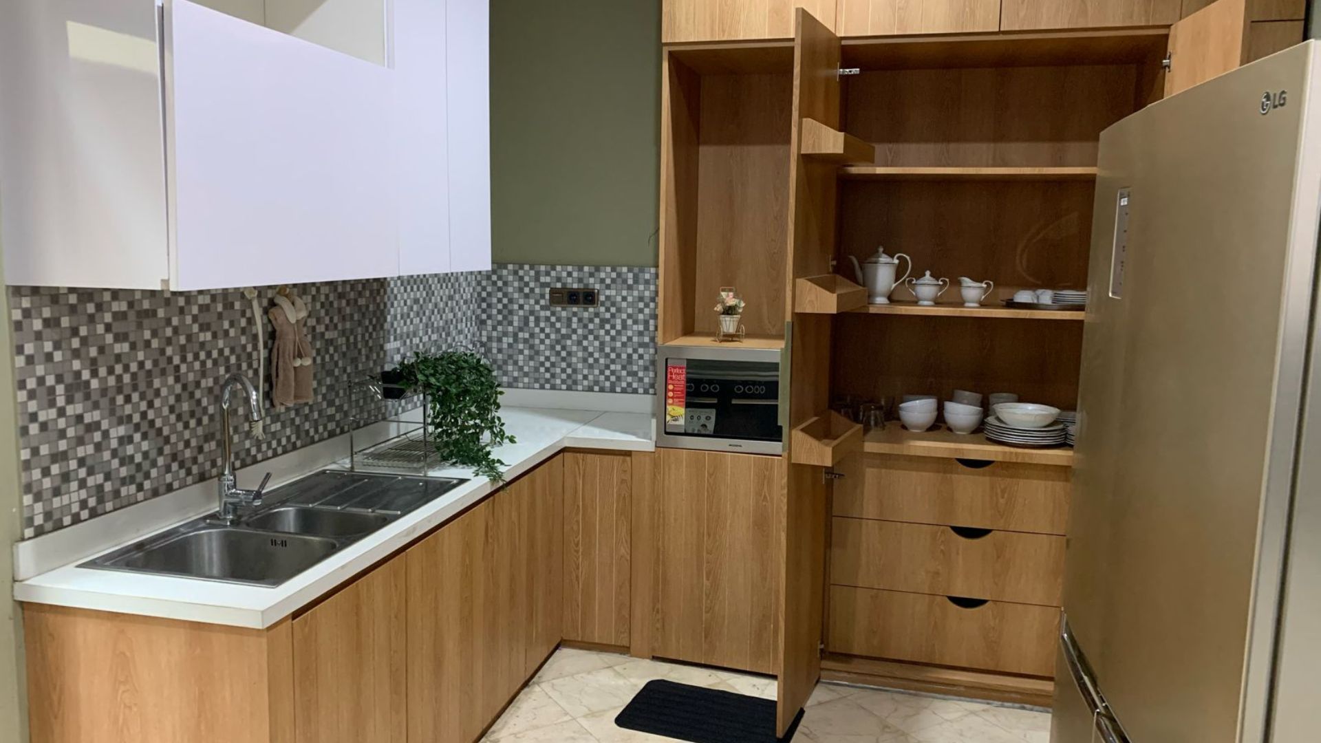 Executive Paradise-4BR- Kitchen