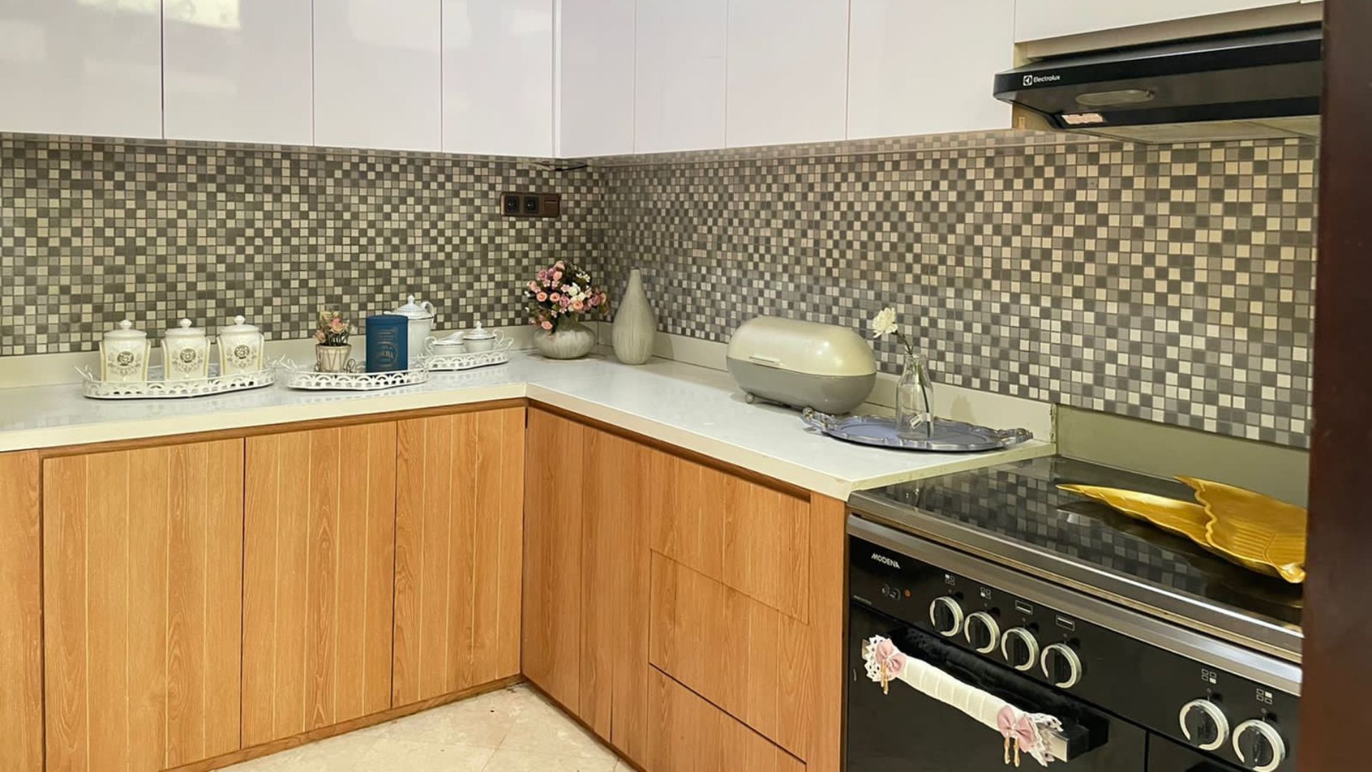 Executive Paradise-4BR- Kitchen (2)