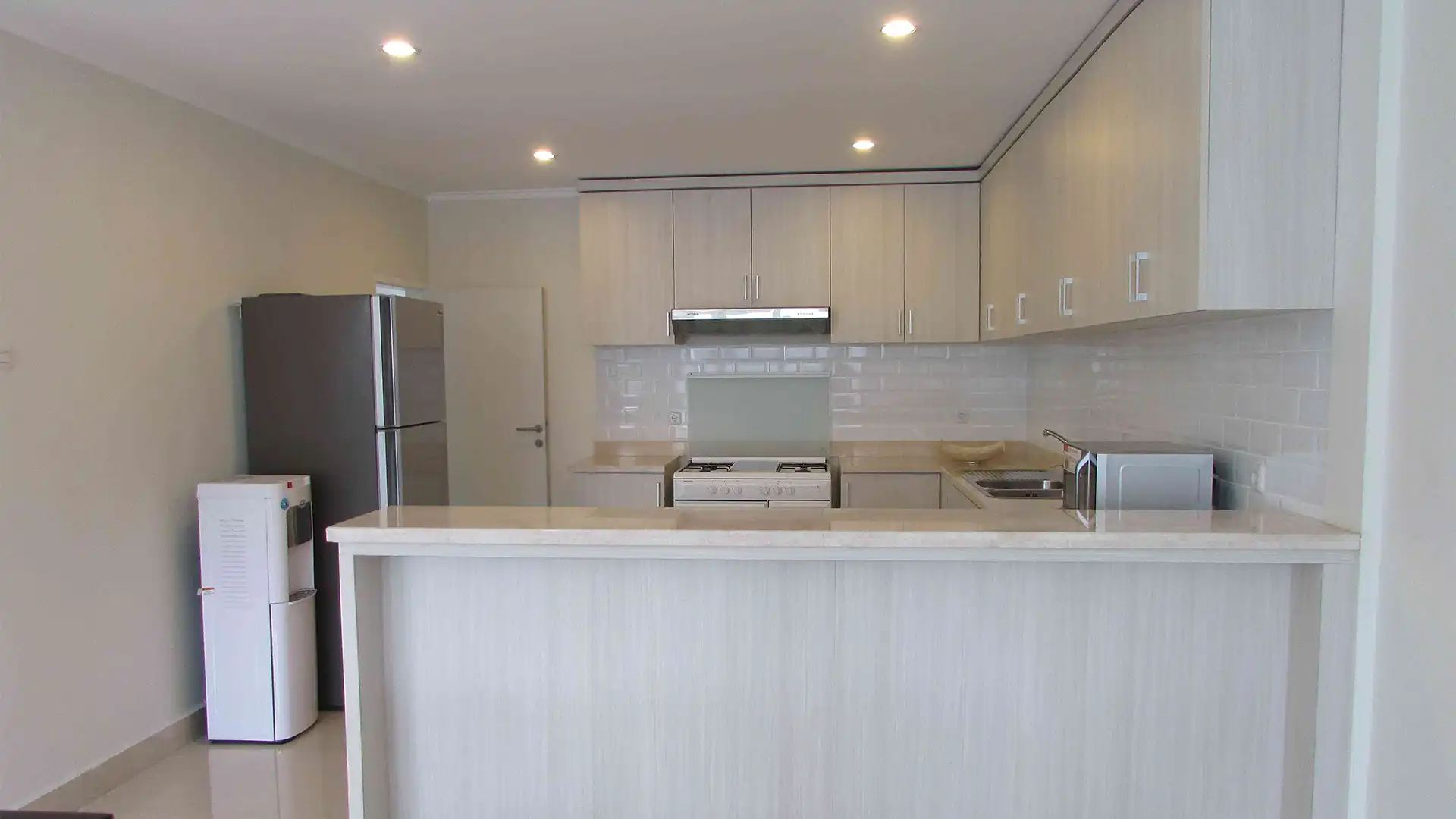 Executive Paradise-4BR-Kitchen