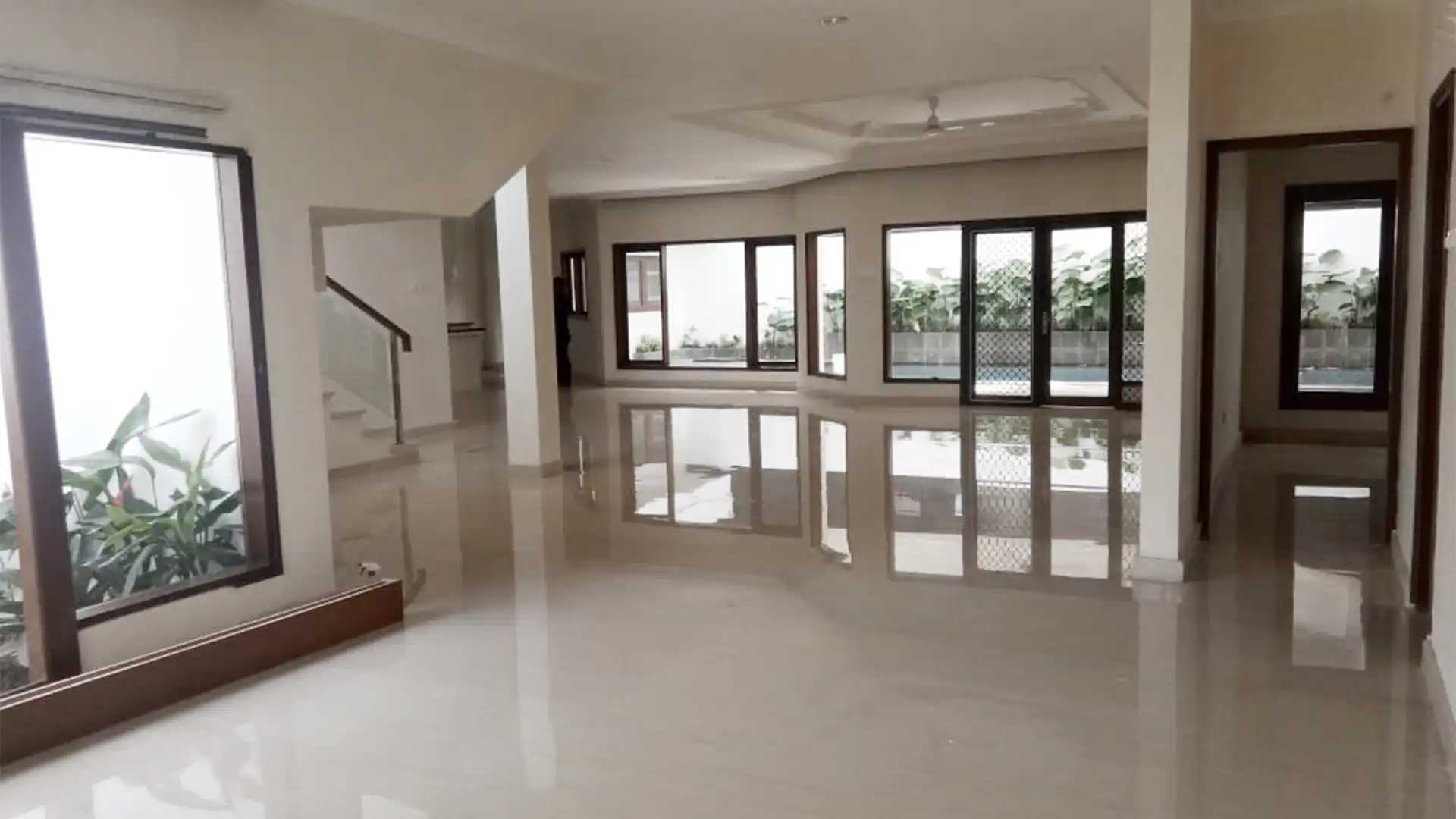 Executive Paradise-4BR-Living Room Executive Paradise-4BR-Living Room