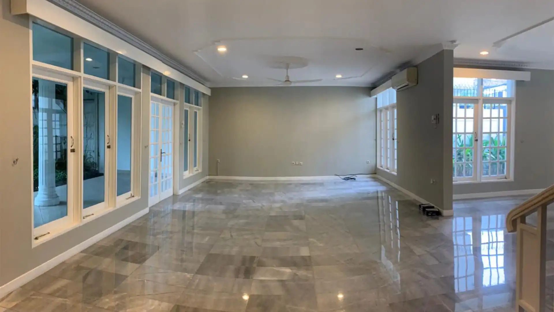 Executive Paradise-4BR-Living Room