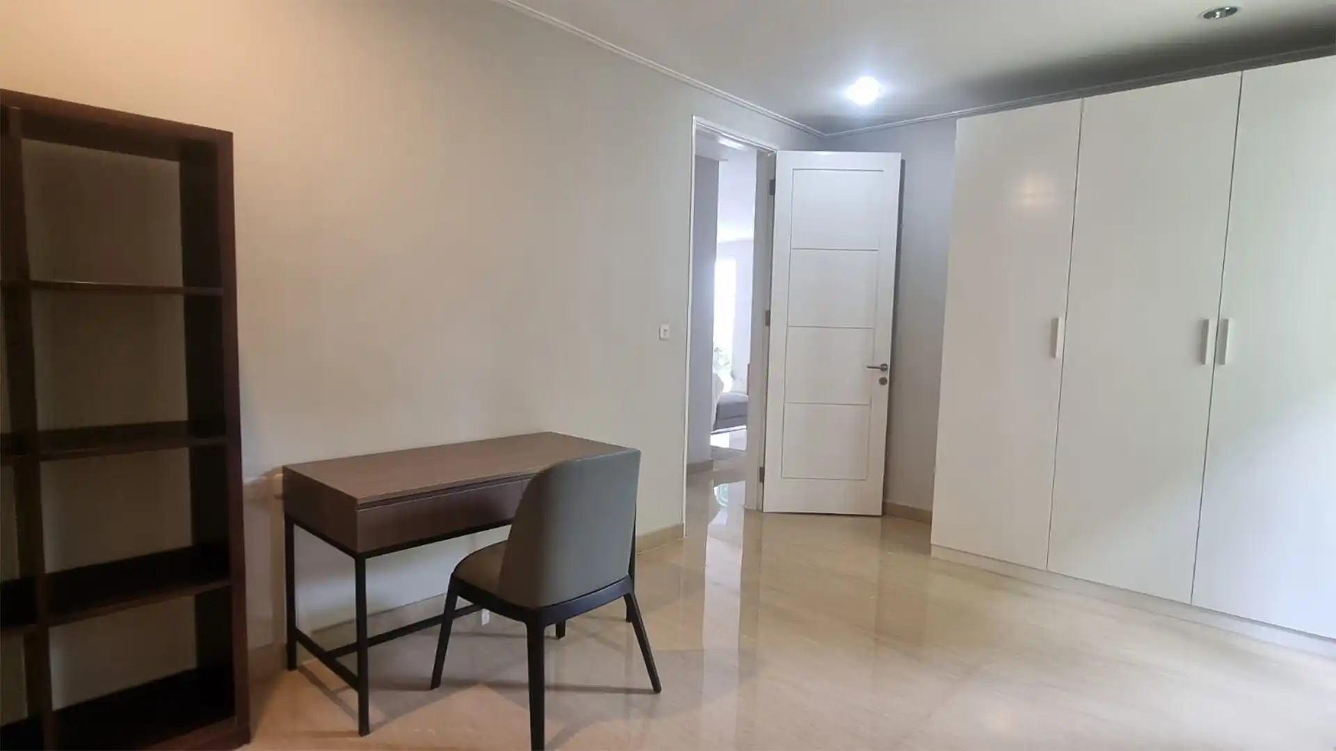 Executive Paradise-4BR-Study room 1 Executive Paradise-4BR-Study room 1