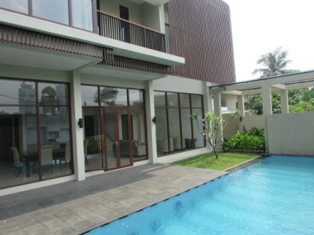 Executive Paradise-4BR- Swimming Pool