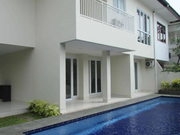 Executive Paradise-4BR-Swimming Pool