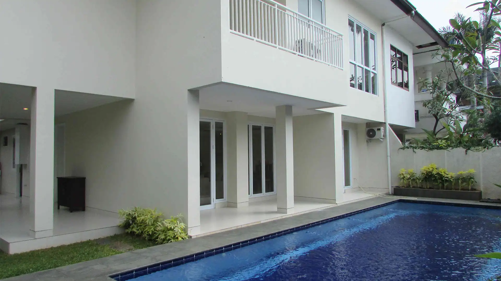 Executive Paradise-4BR-Swimming Pool