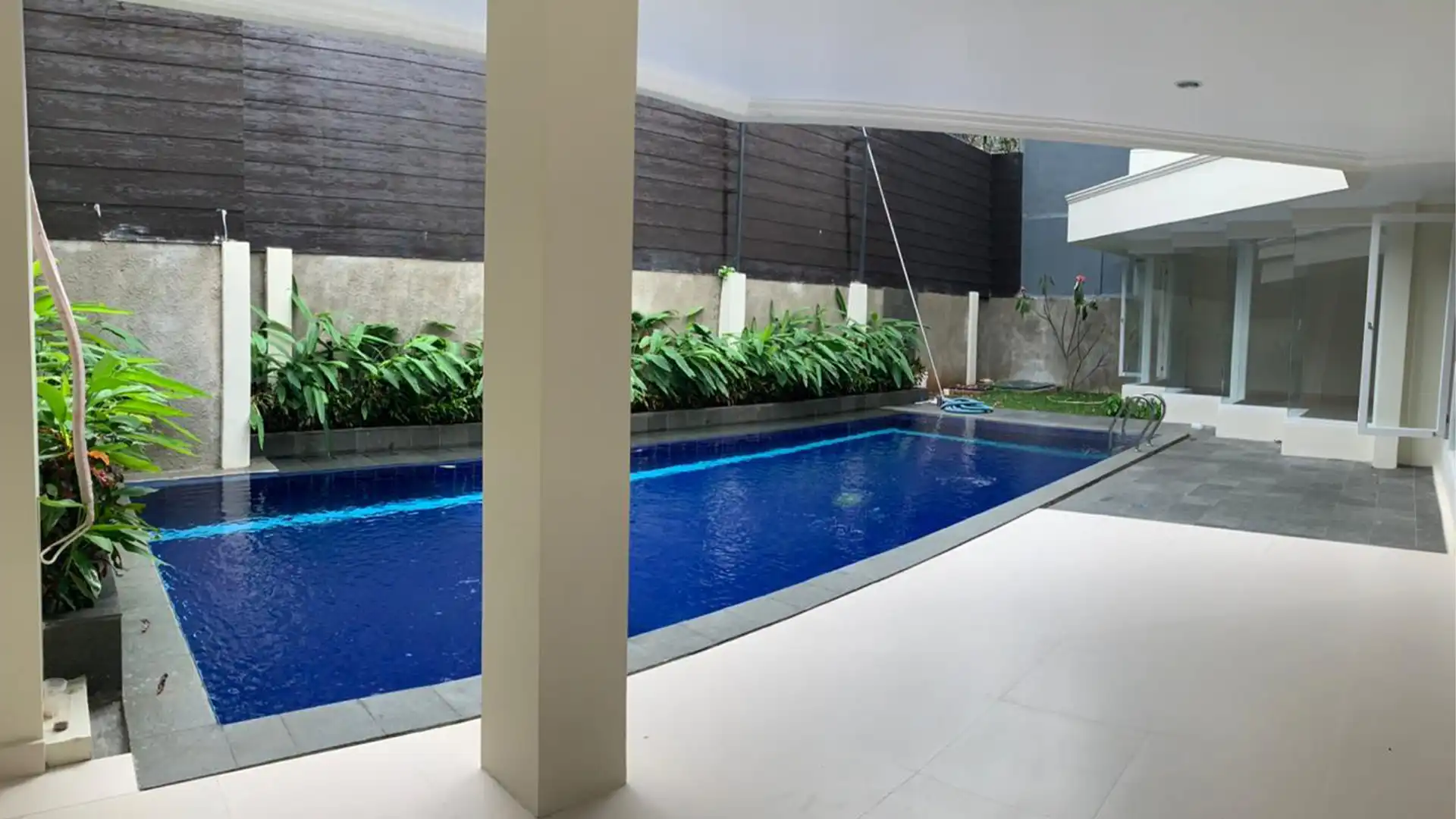 Executive Paradise-4BR-Swimming Pool Executive Paradise-4BR-Swimming Pool