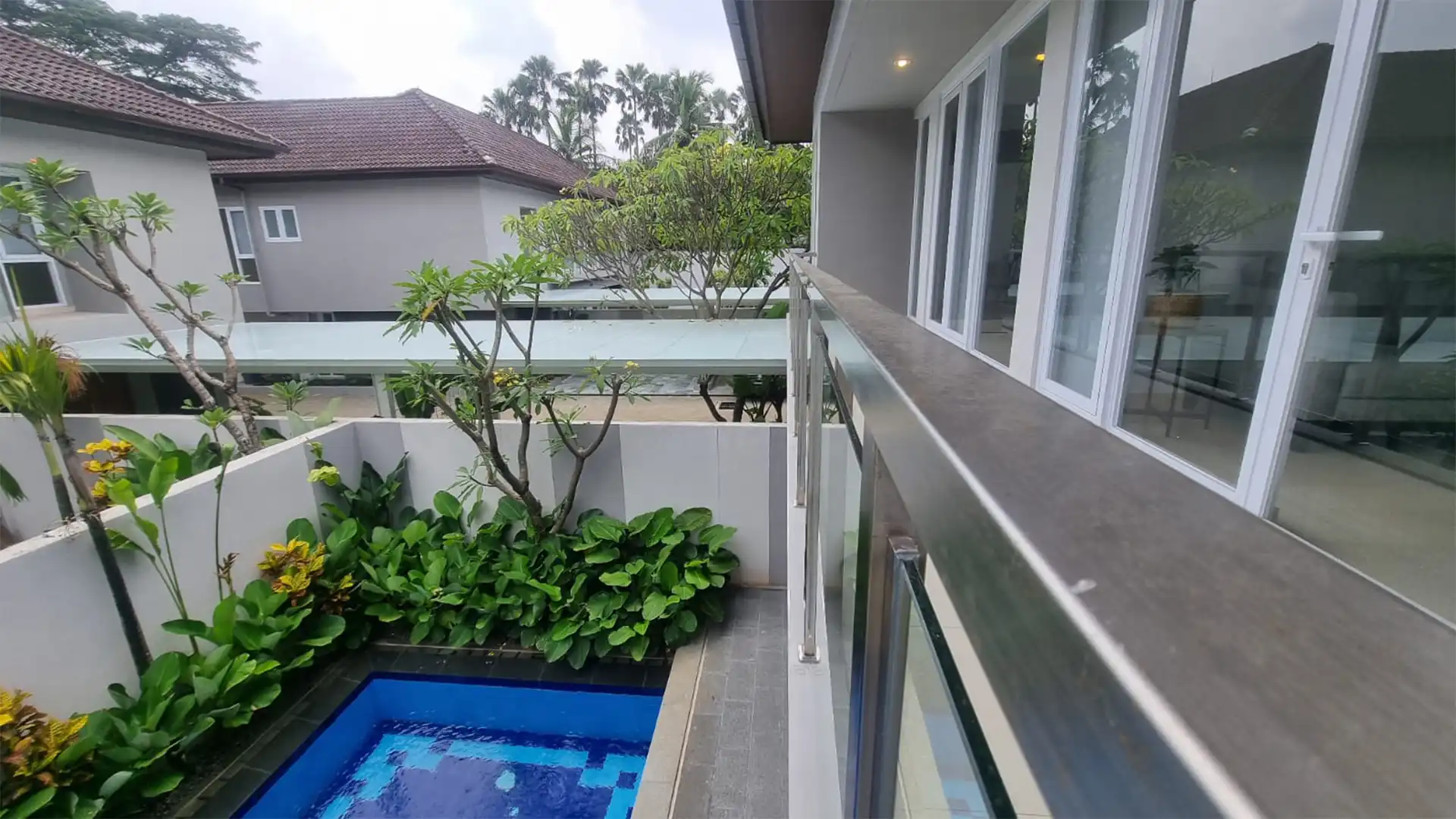 Executive Paradise-4BR-Swimming Pool Executive Paradise-4BR-Swimming Pool