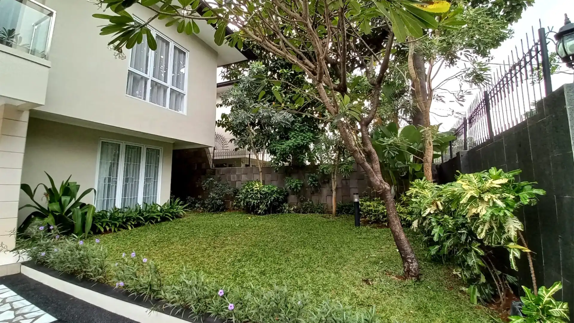 Executive Paradise-5BR- Garden Executive Paradise-5BR- Garden