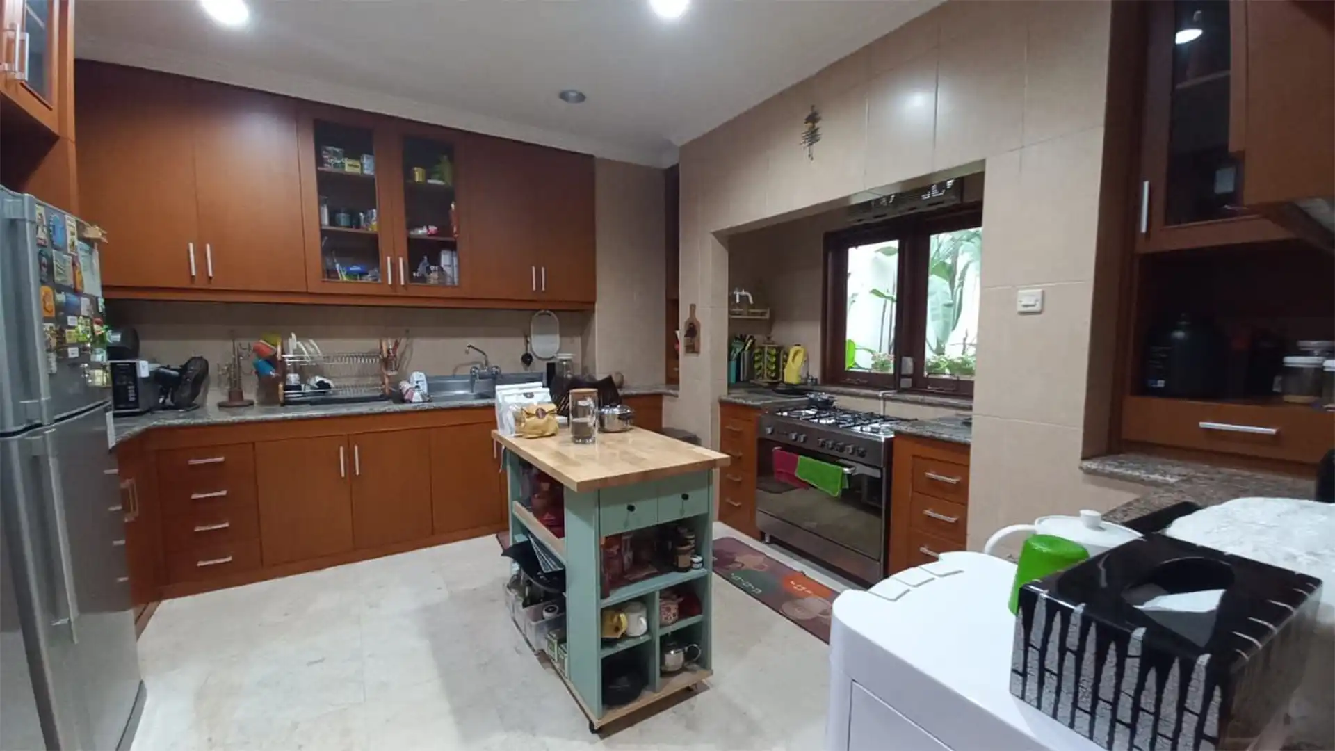 Executive Paradise-5BR-Kitchen Executive Paradise-5BR-Kitchen