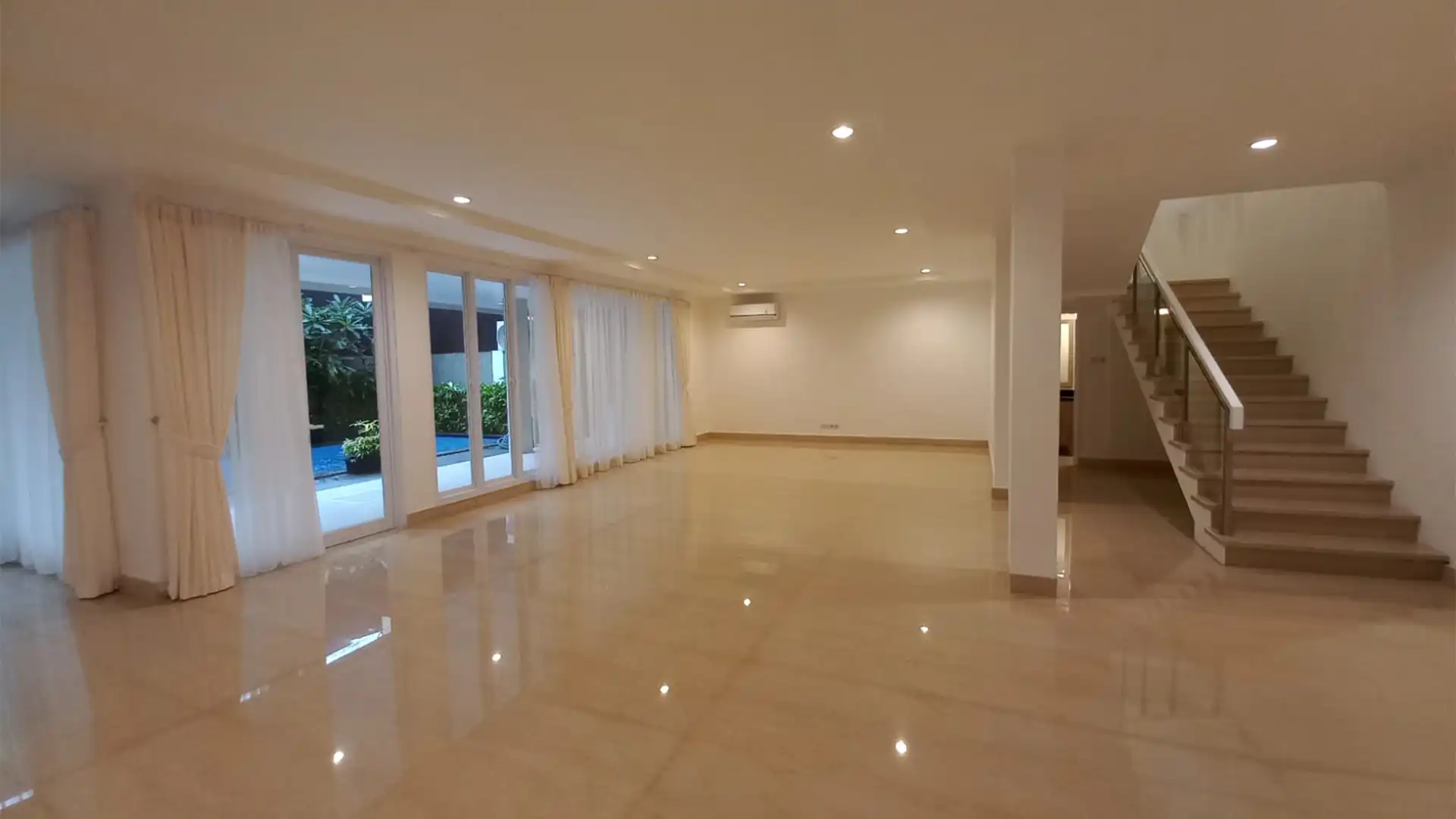 Executive Paradise-5BR-Living Room Executive Paradise-5BR-Living Room