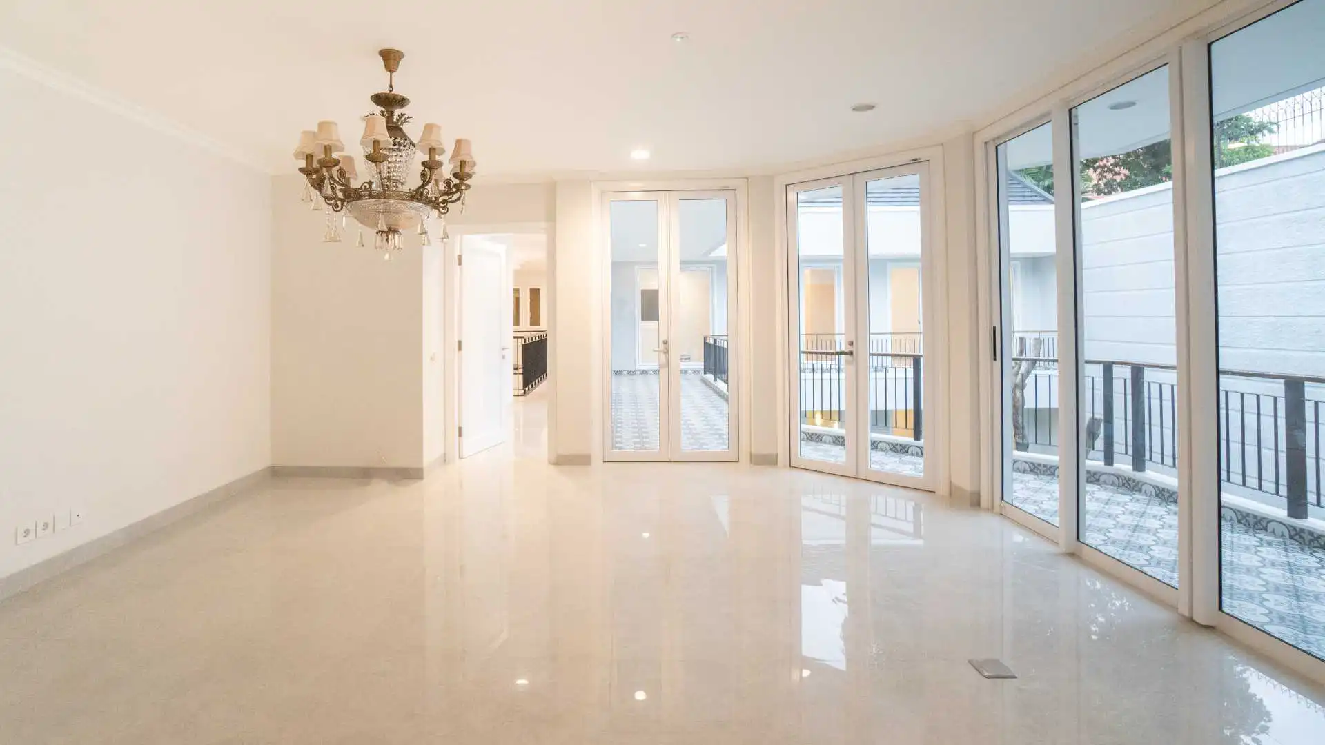 Executive Paradise-5BR-Master Bedroom Executive Paradise-5BR-Master Bedroom