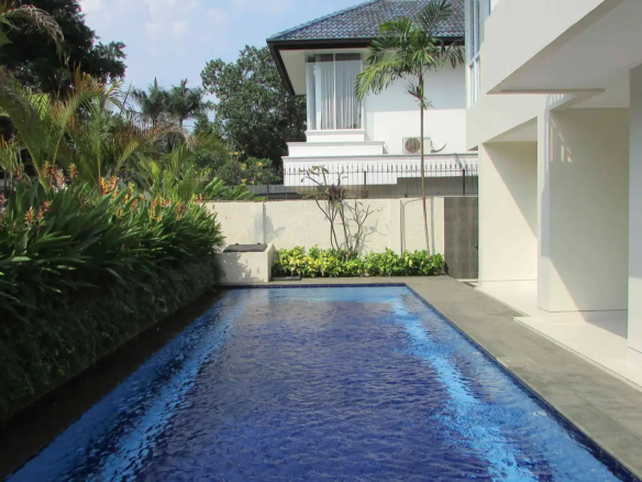 Executive Paradise-5BR-Swimming Pool