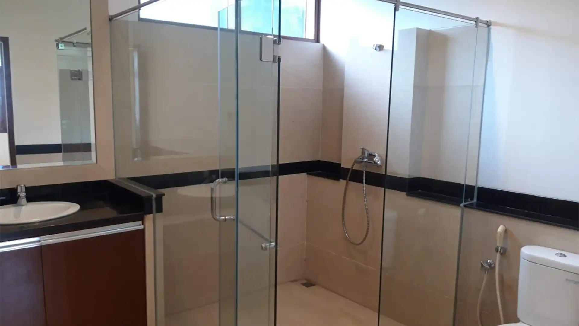 Executive Paradise-6BR-Bathroom Executive Paradise-6BR-Bathroom