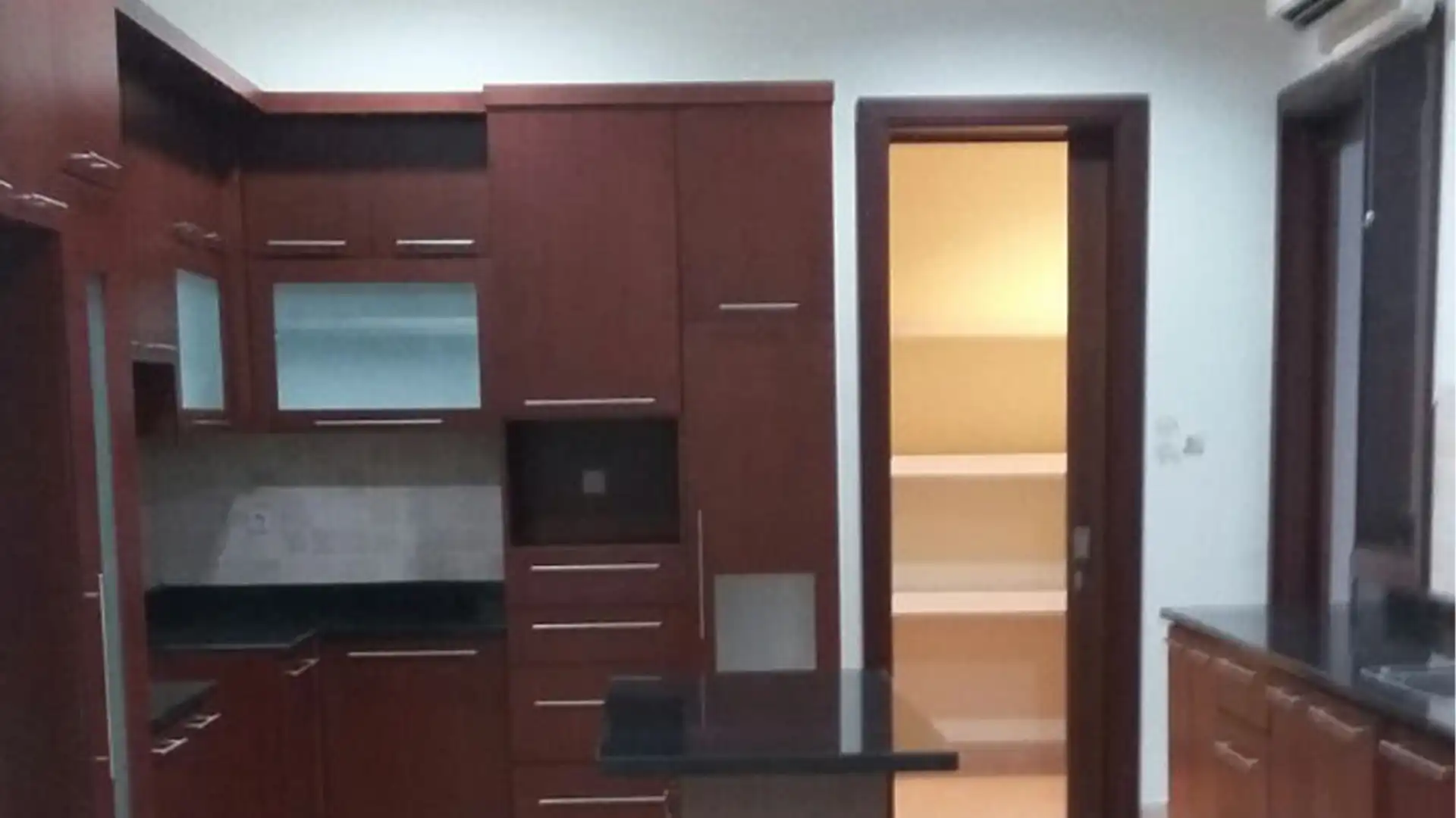 Executive Paradise–Kitchen Area Executive Paradise-Kitchen Area