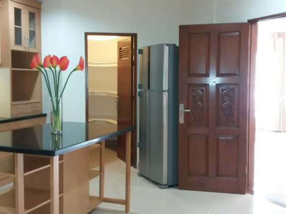 Executive Paradise-Kitchen Area