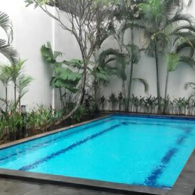 Executive Paradise-Swimming Pool