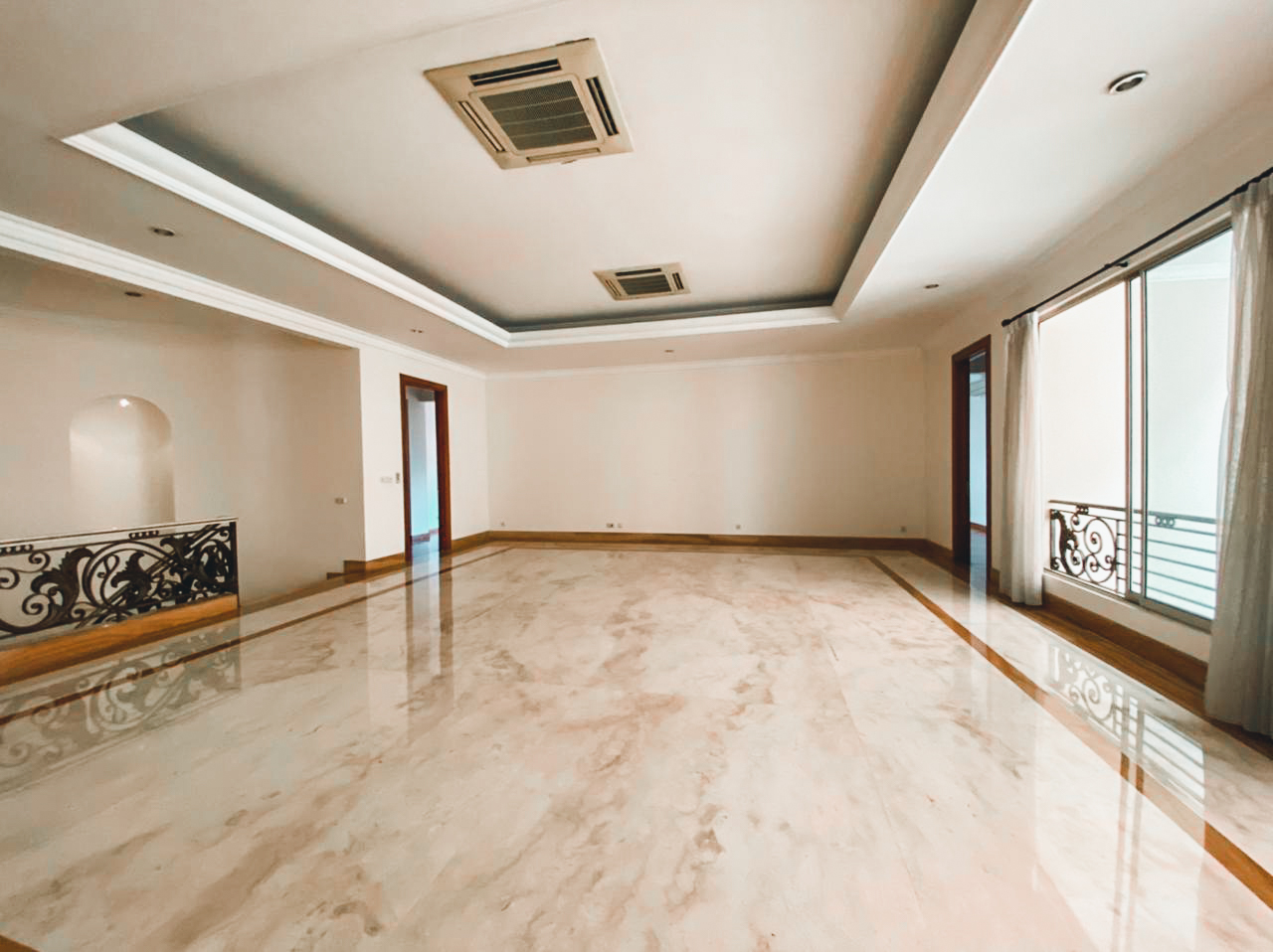 PEJATEN BARAT NO5 – 5BR – SPACE AREA SECONDFLOOR